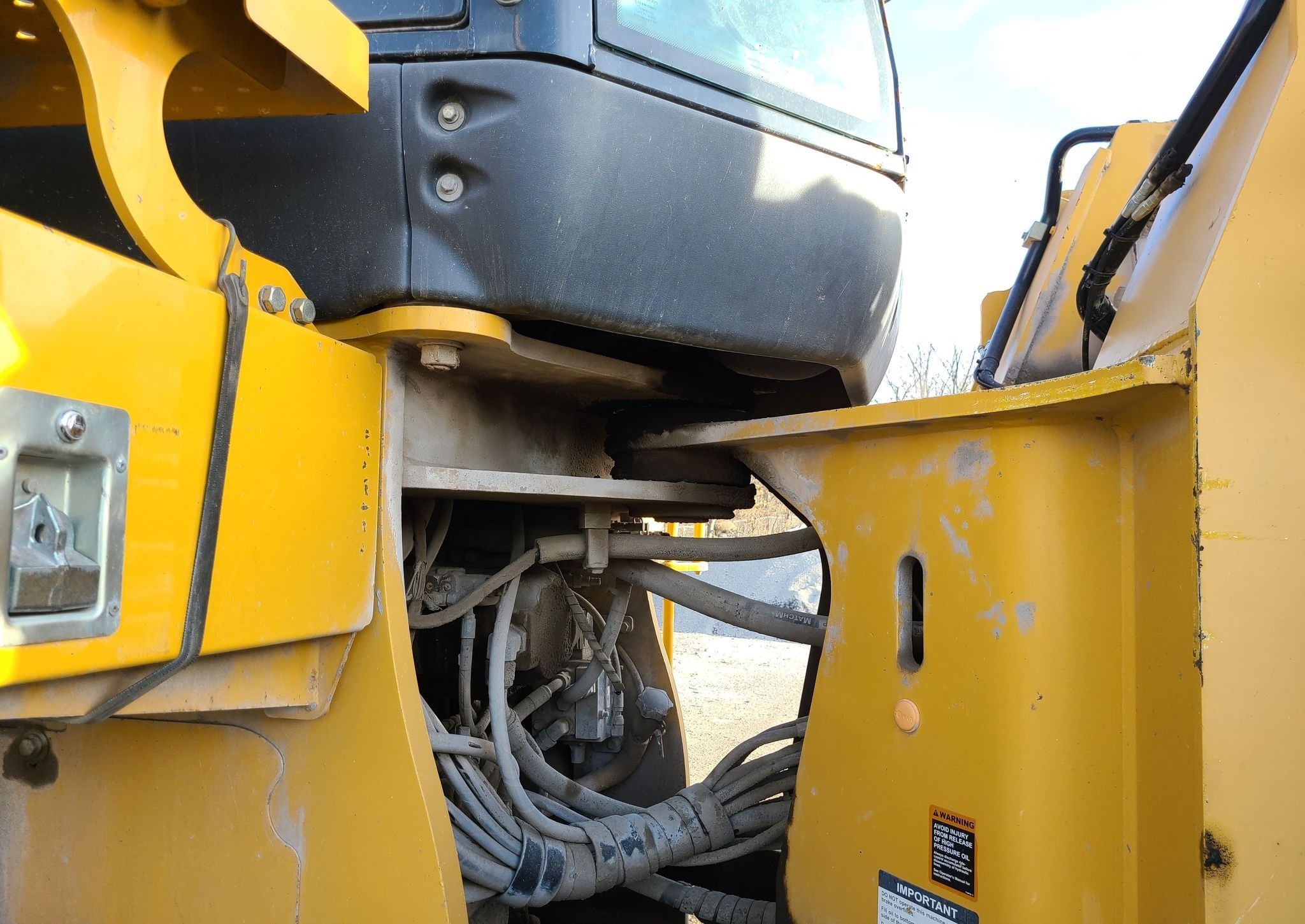 gallery 2009 John Deere 844K wheel loader