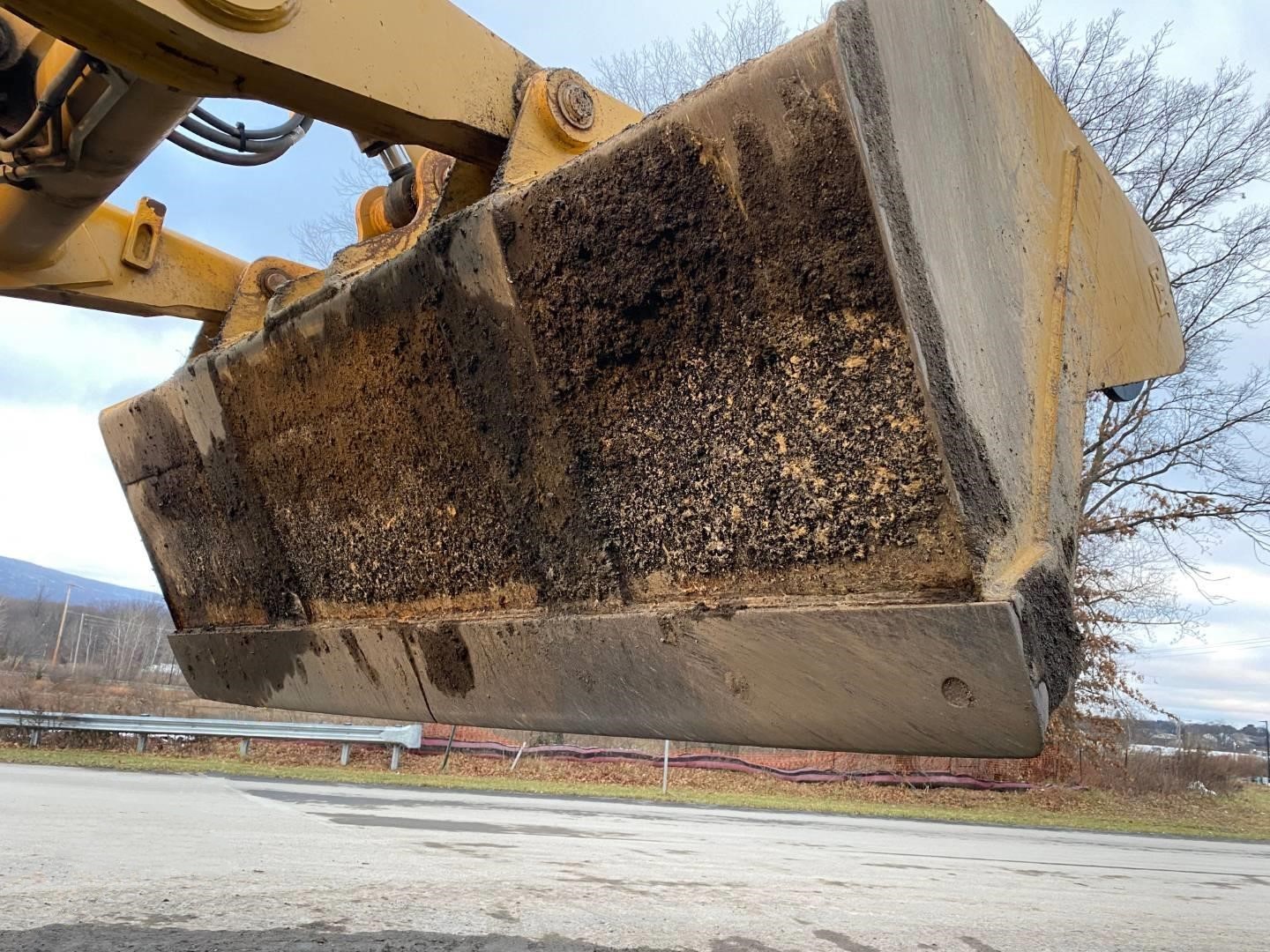 gallery 2015 CATERPILLAR 420F2