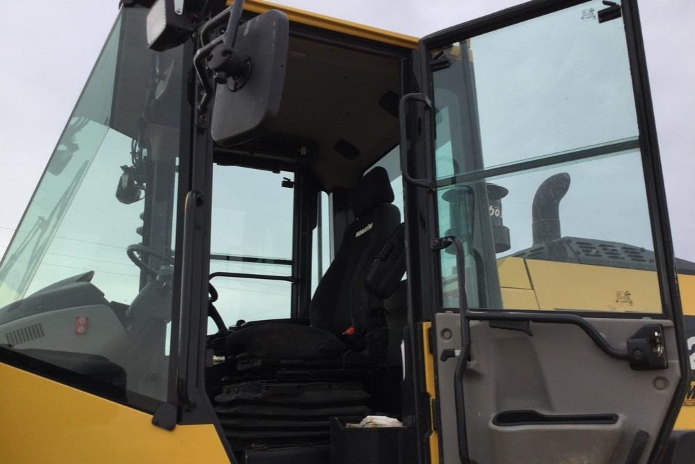 gallery 2018 Komatsu WA270-8 Wheel Loader