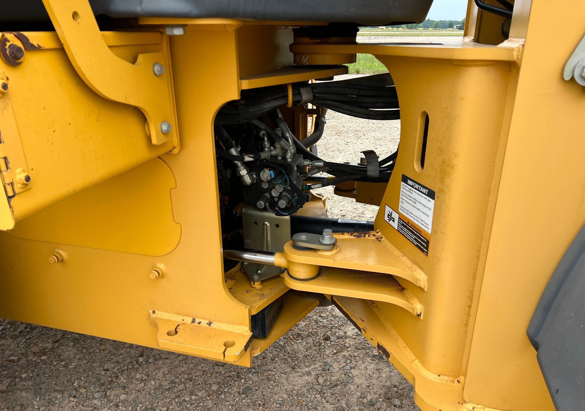 gallery 2012 John Deere 524K wheel loader
