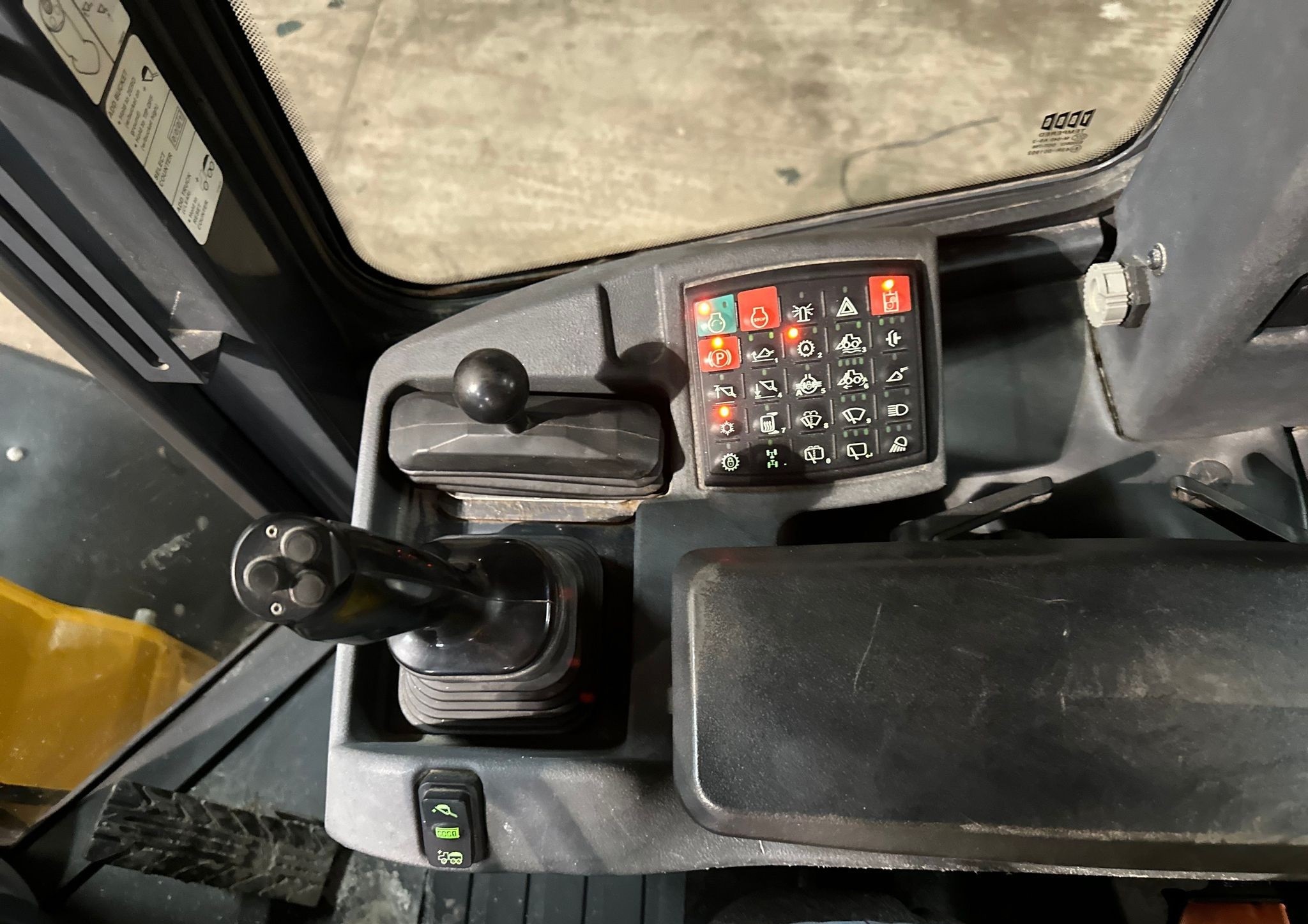 gallery 2013 John Deere 444K wheel loader