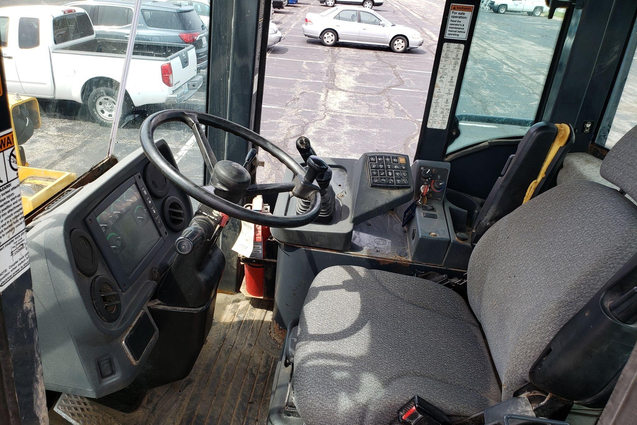 gallery 2004 John Deere 544J wheel loader