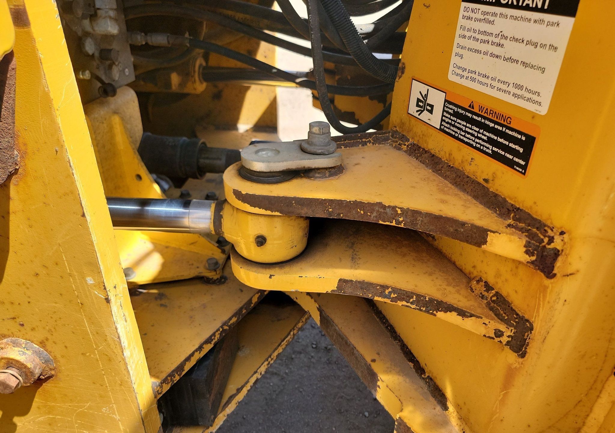 gallery 2012 John Deere 744K wheel loader