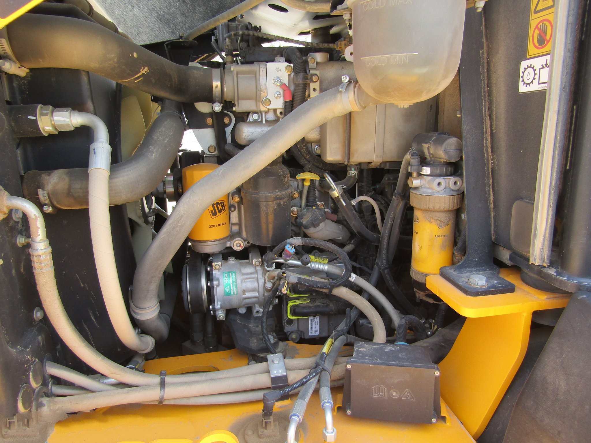 gallery 2013 JCB TM320 articulated telehandler