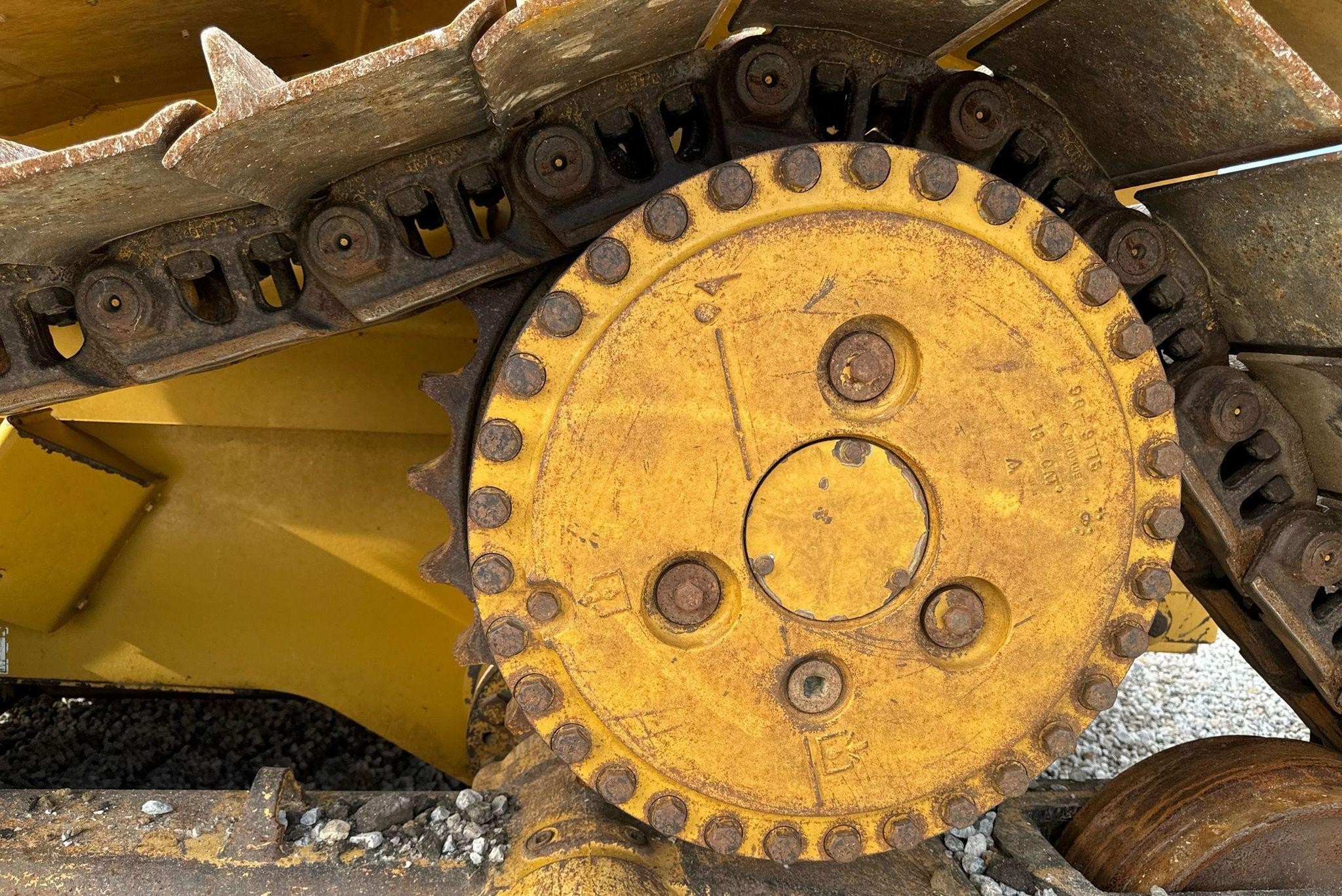 gallery 2014 Caterpillar D6T LGP dozer