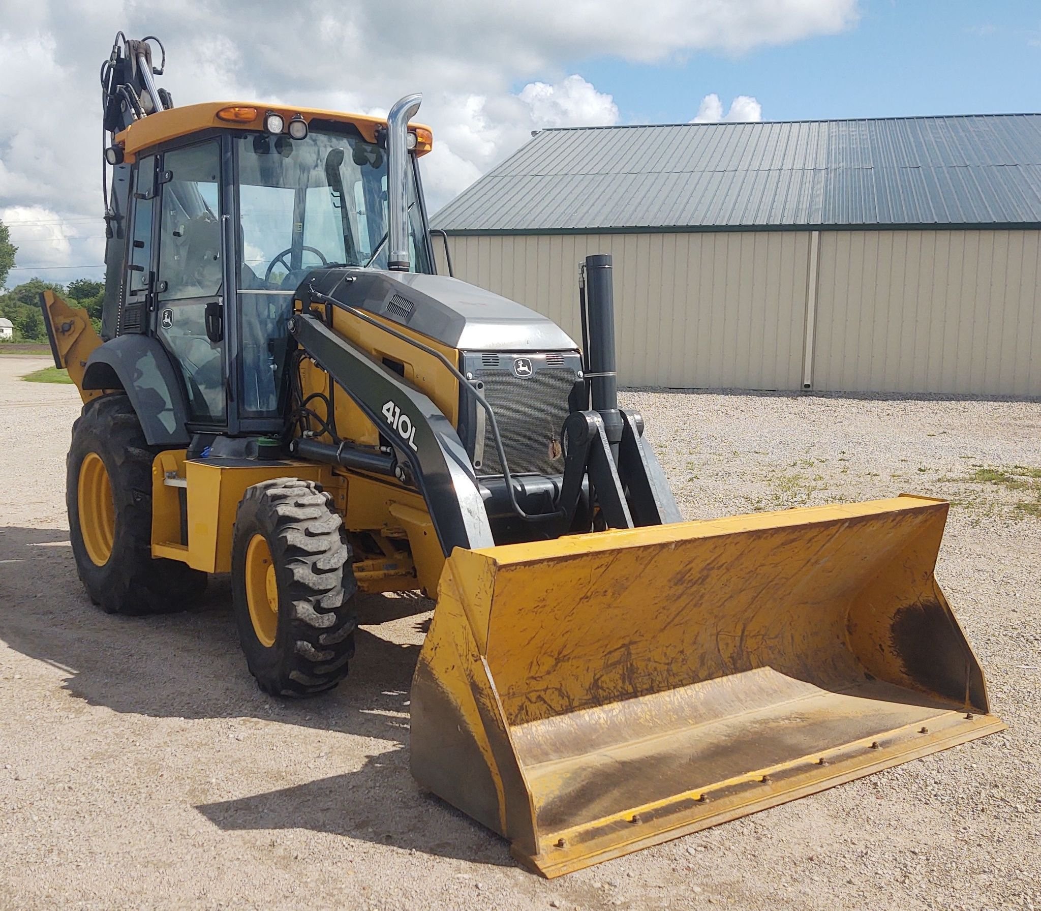 gallery 2018 John Deere 410L backhoe