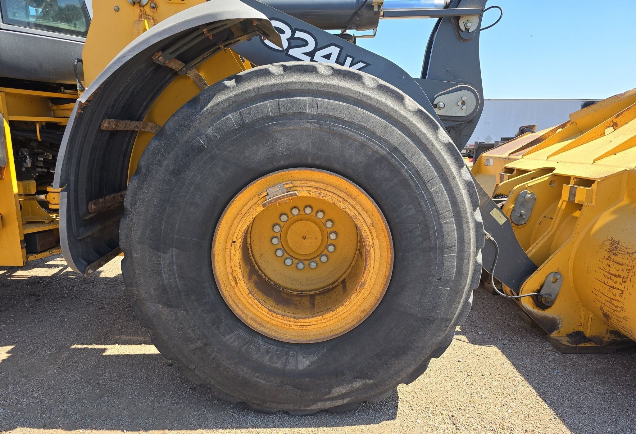 gallery 2014 John Deere 824K Wheel Loader