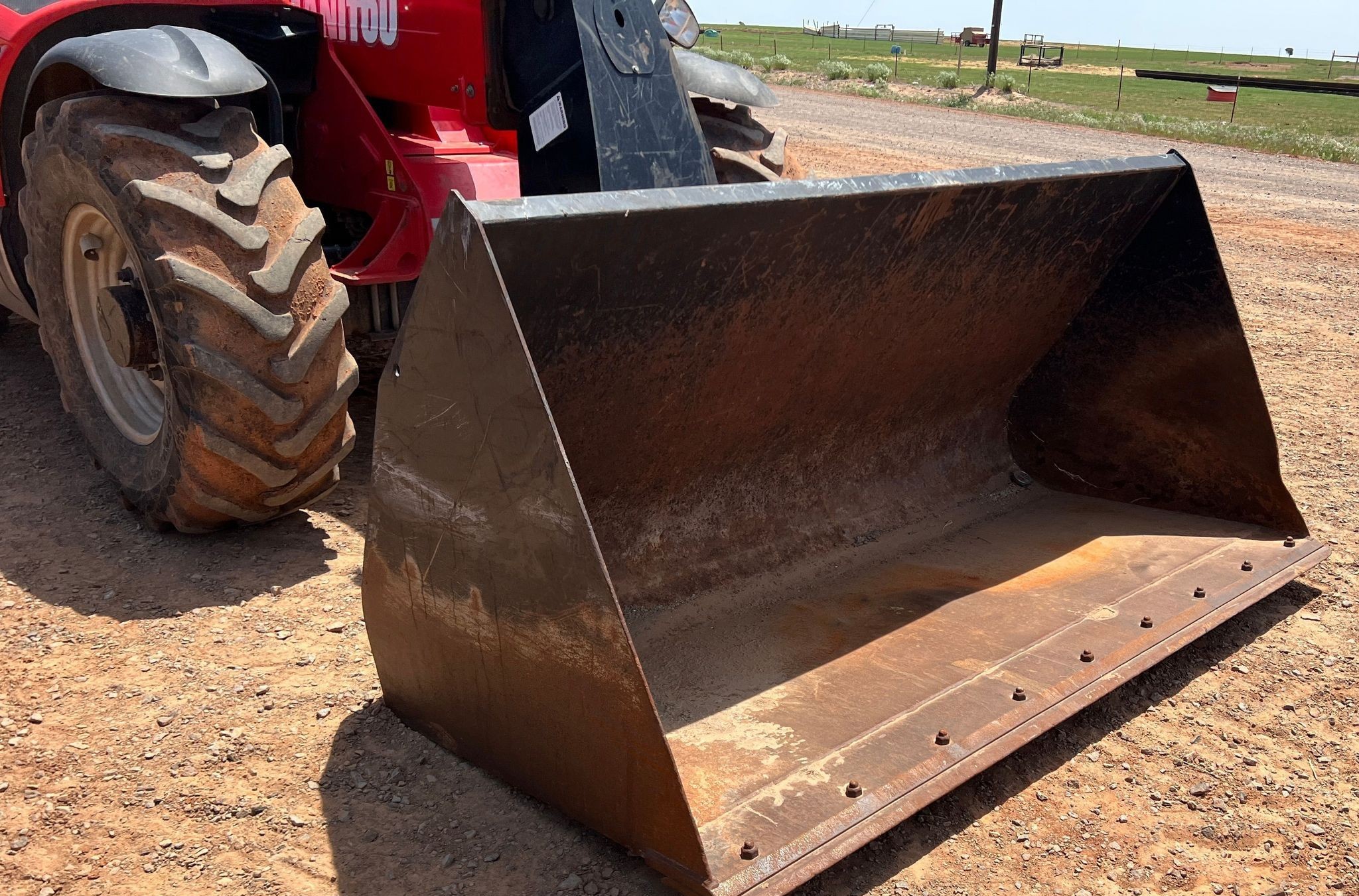 gallery 2017 Manitou MLT840 telehandler