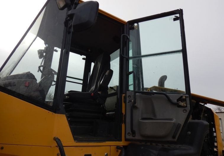 gallery 2014 Komatsu WA320-7 wheel loader