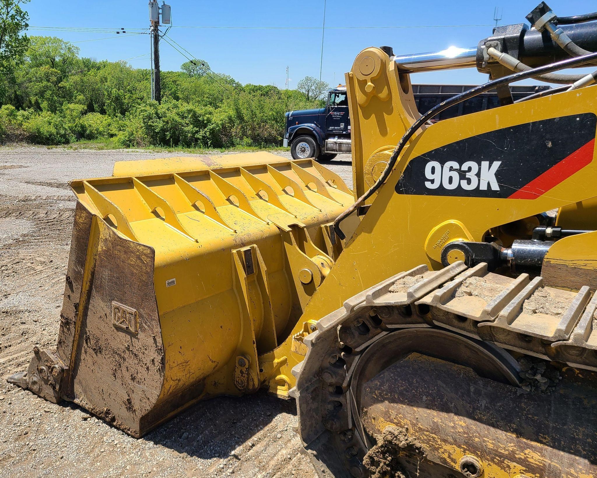 gallery 2018 Caterpillar 963K track loader