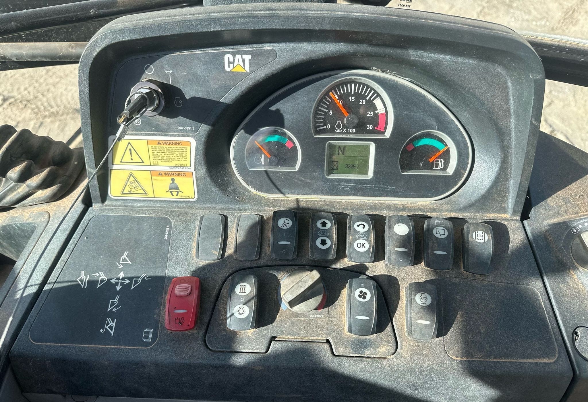 gallery 2015 Caterpillar 420F backhoe