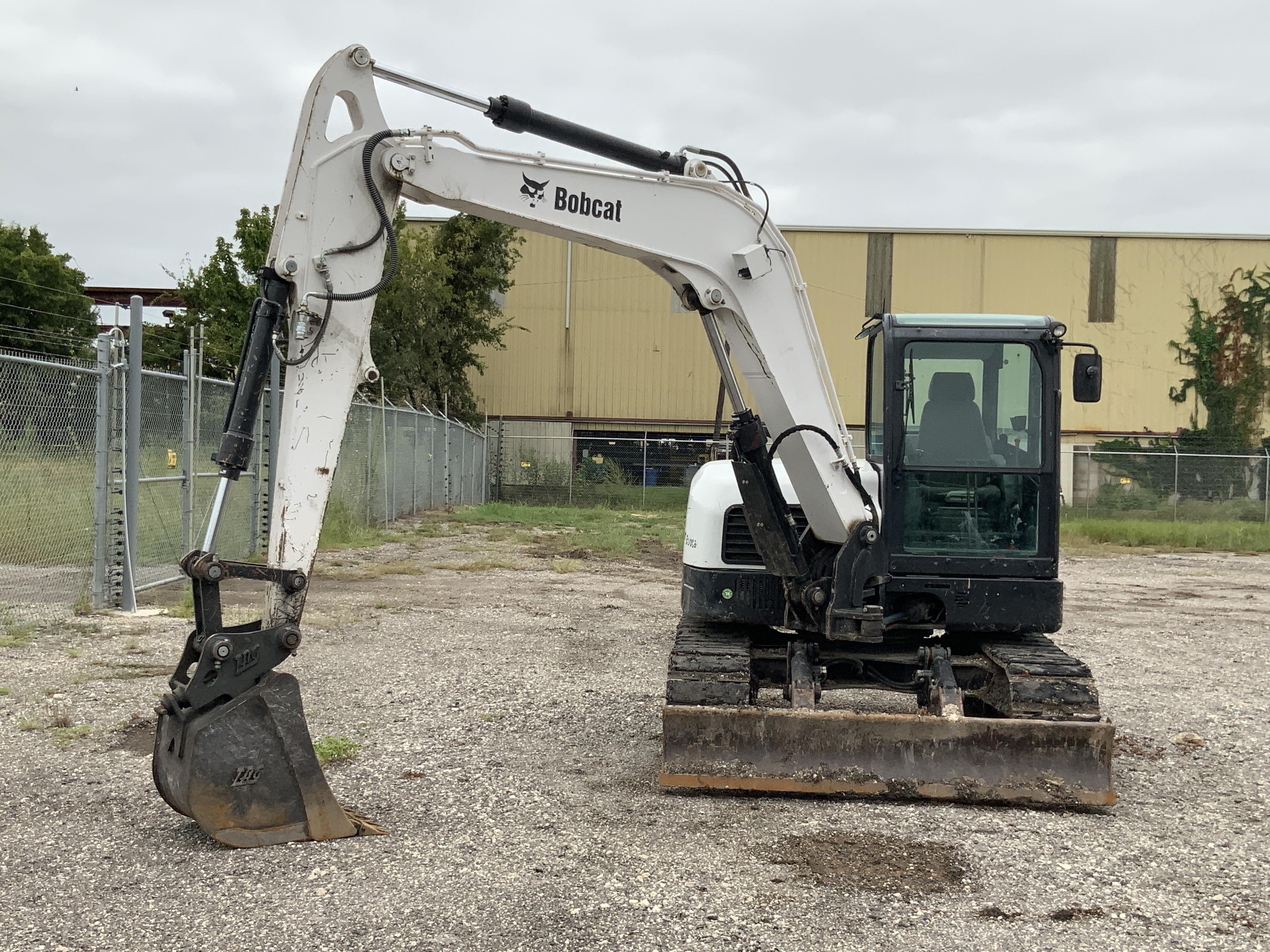 gallery 2014 Bobcat E85 Mini Excavator