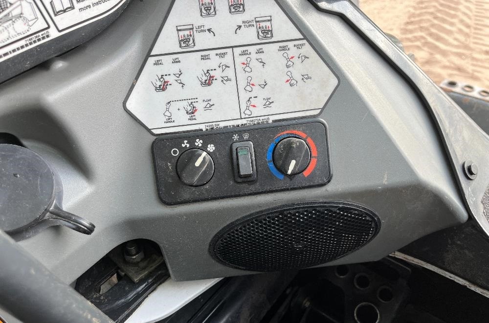 gallery 2019 Bobcat T770 Compact Track Loader