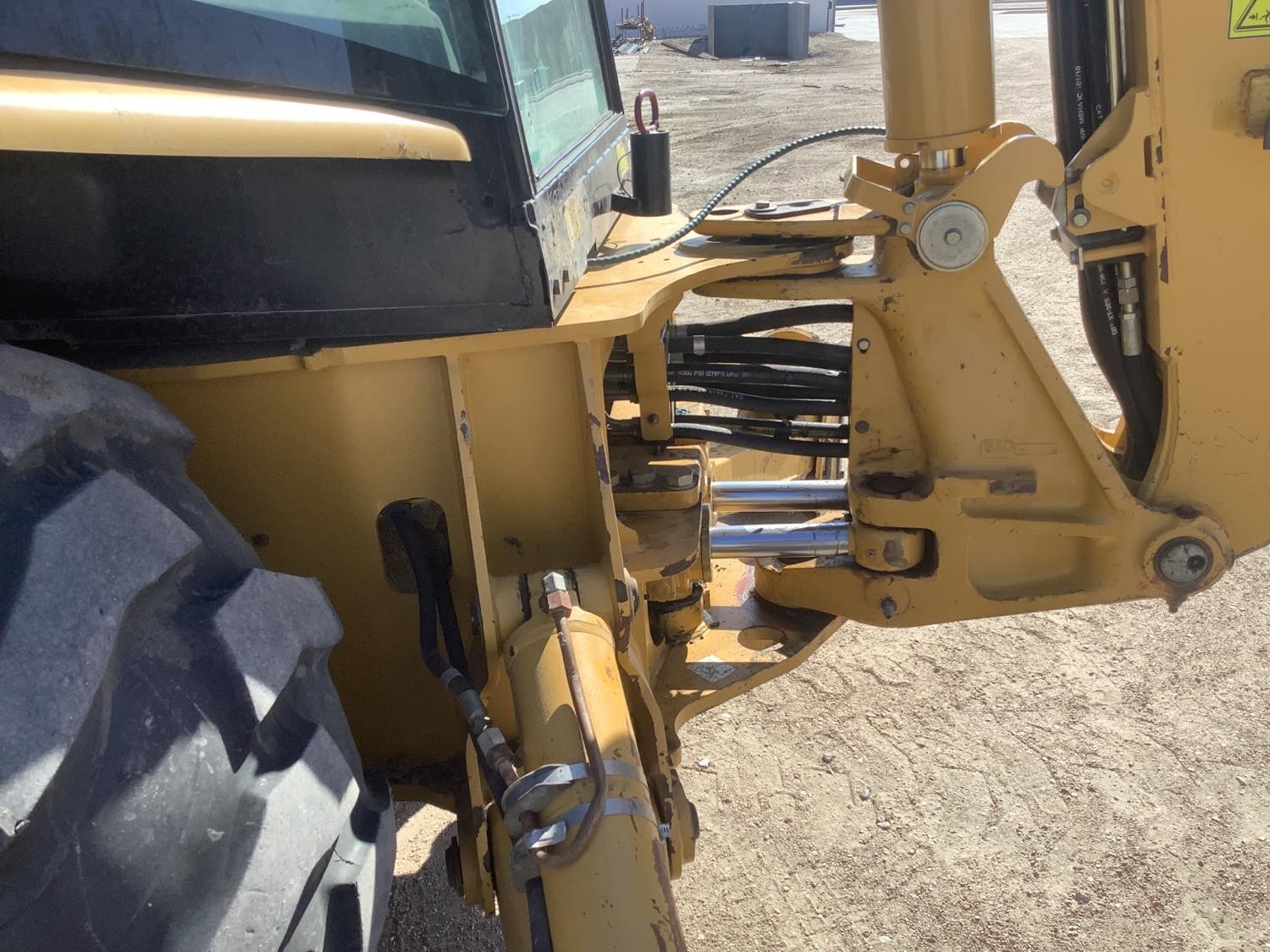 gallery 2005 Caterpillar 420D 4x4 Loader Backhoe W4-IN-1 Bucket & Extend