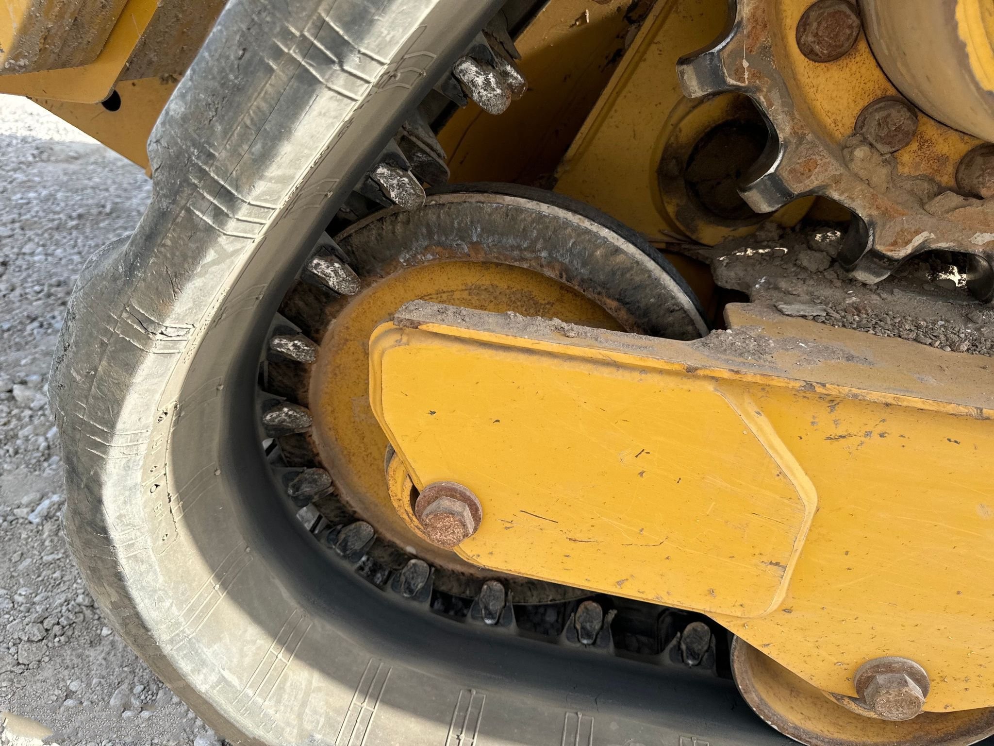 gallery 2019 Caterpillar 259D3 tracked skid steer loader