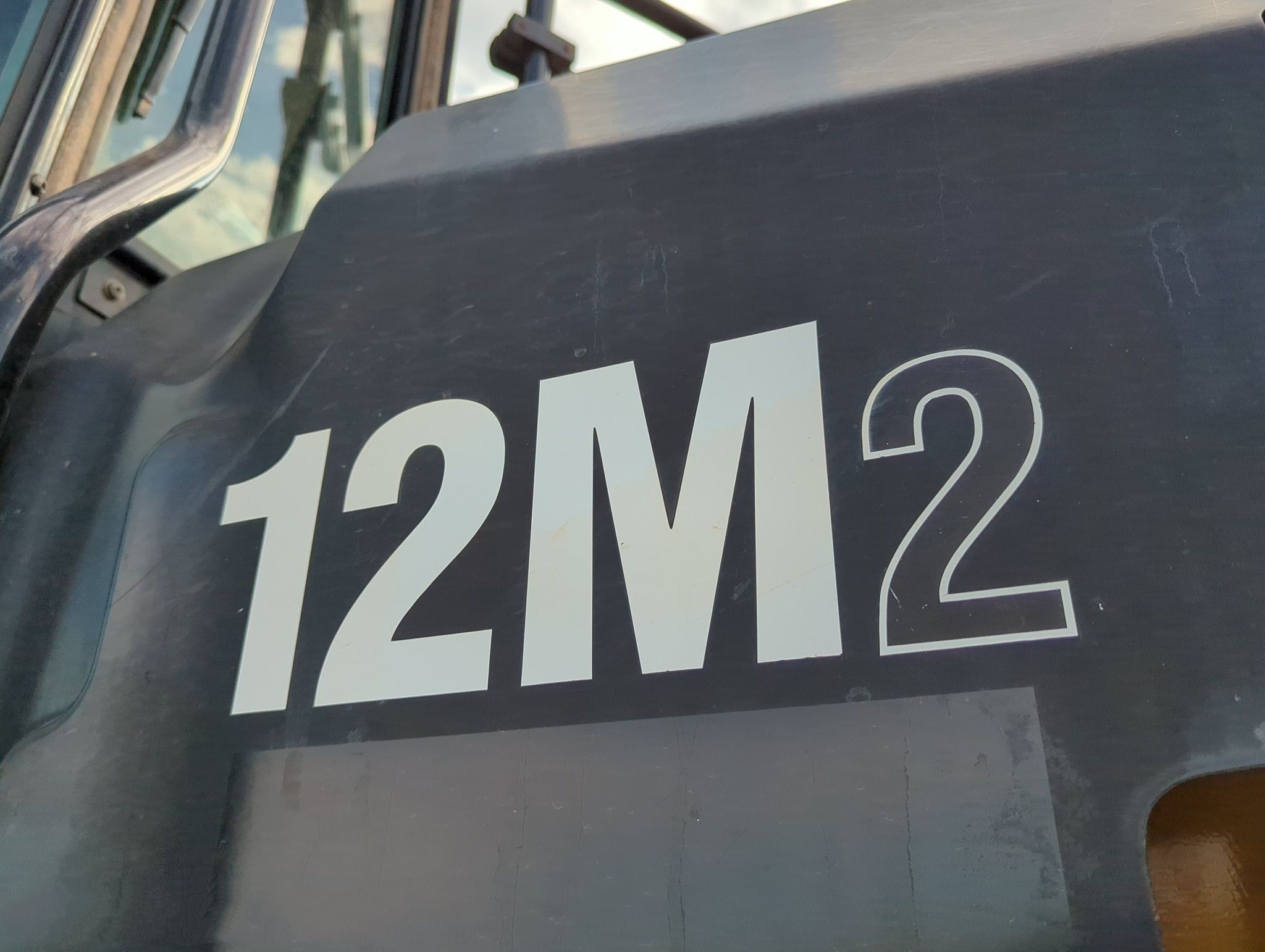 gallery 2013 Caterpillar 12M2 VHP Plus motor grader