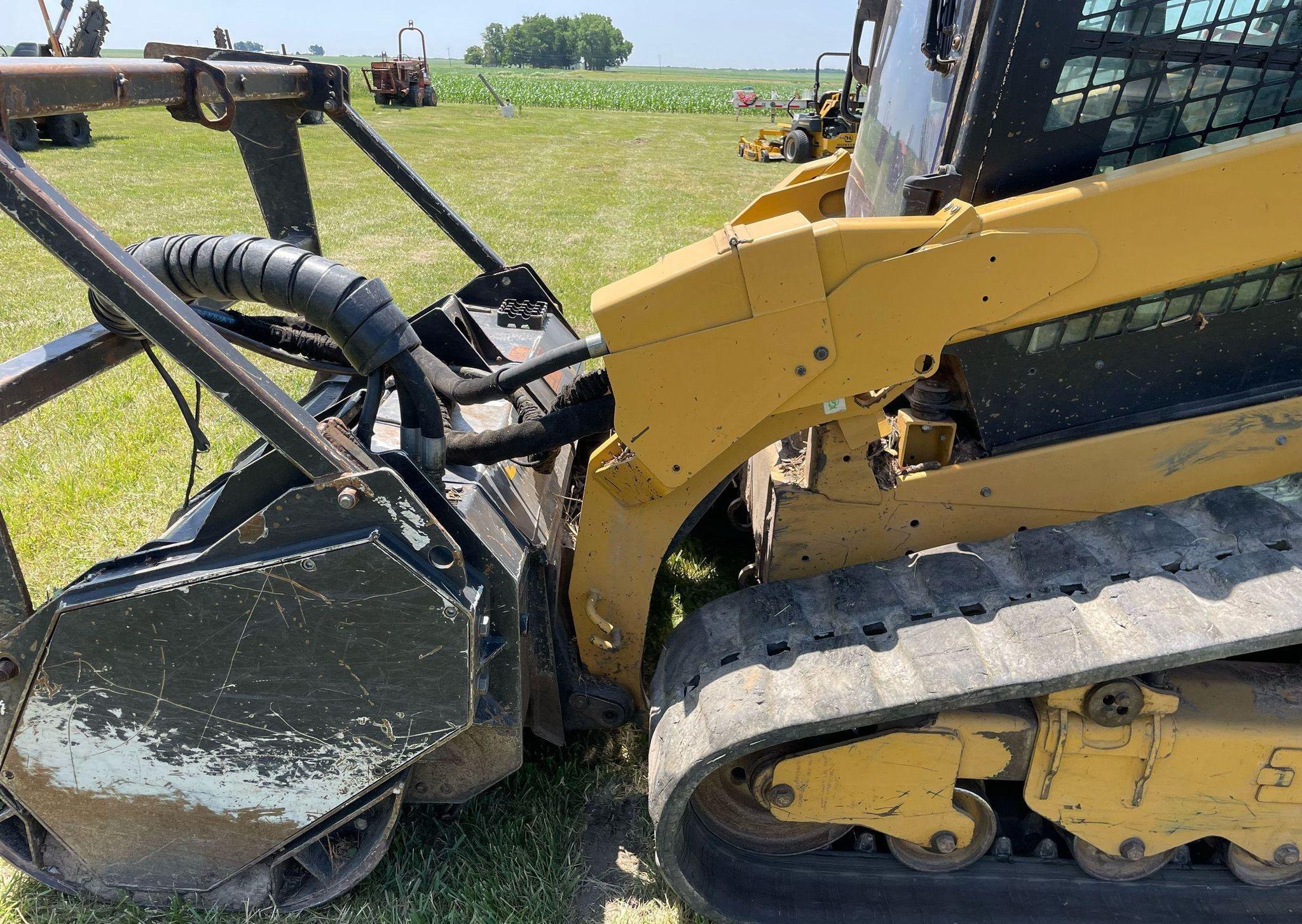gallery 2017 Caterpillar 299D2XHP Skid Steer