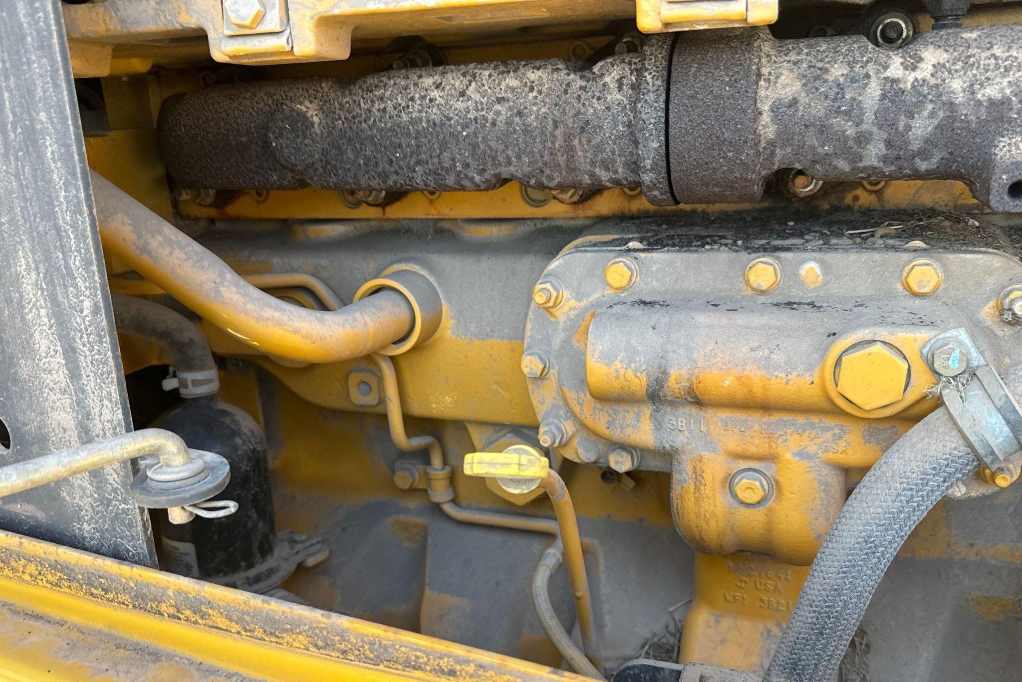 gallery 2013 John Deere 772G motor grader