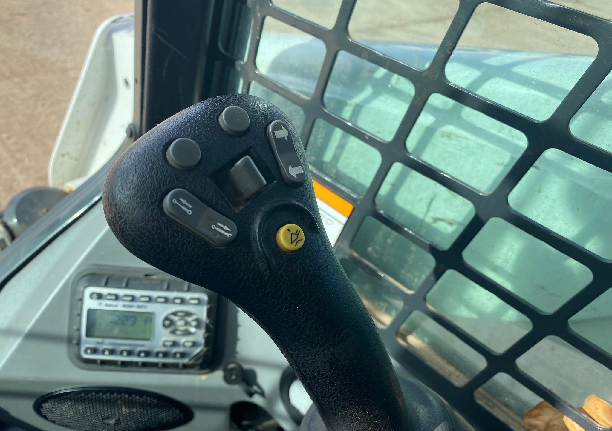 gallery 2019 Bobcat T870 tracked skid steer loader