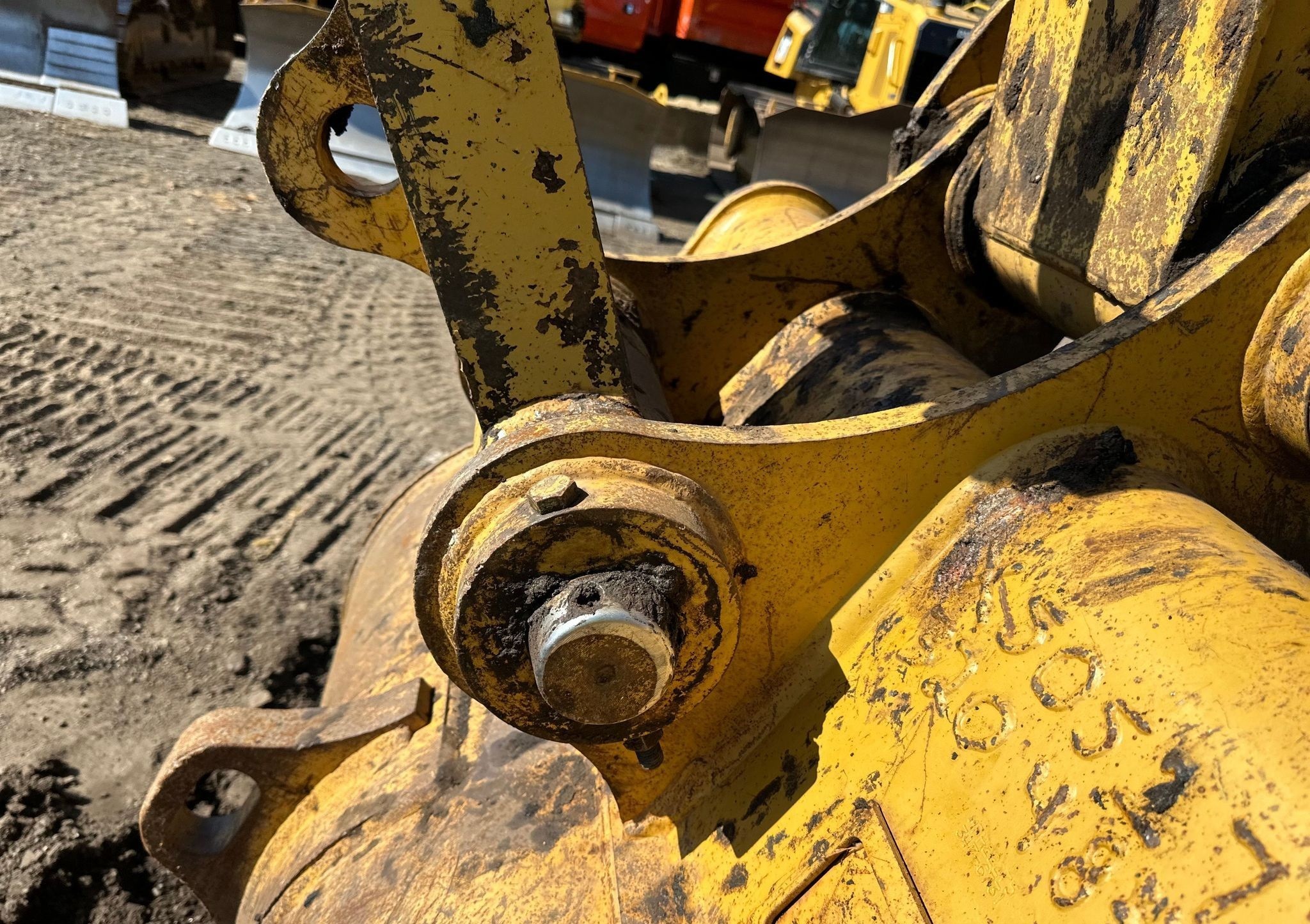 gallery 2015 Caterpillar 323FL excavator