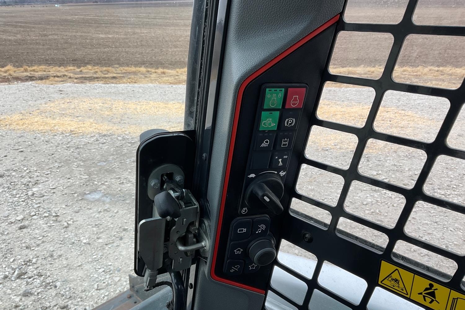 gallery 2021 Bobcat T76 R-Series Compact Track Loader