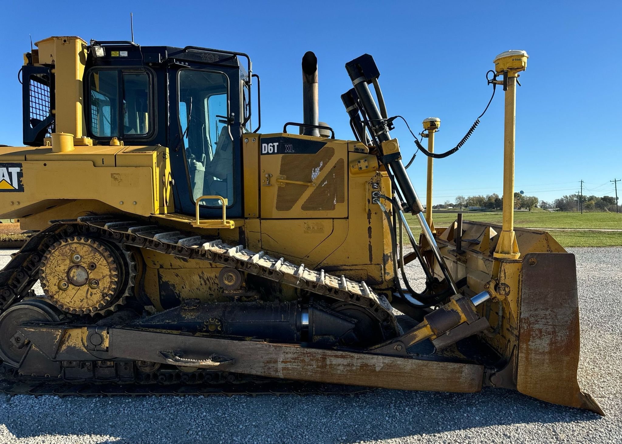 gallery 2011 Caterpillar D6T XL dozer