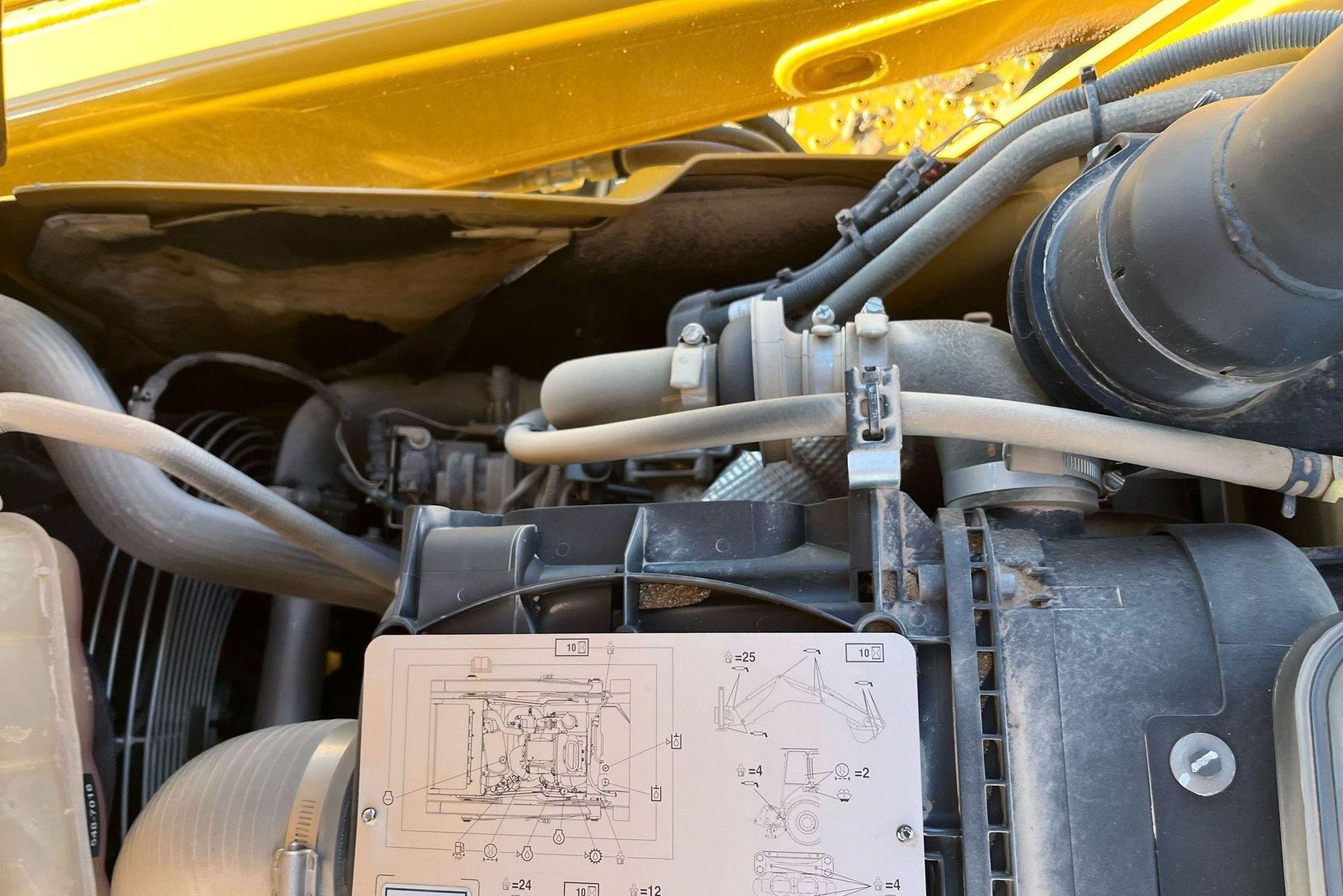 gallery 2021 Caterpillar 420ST HRC backhoe