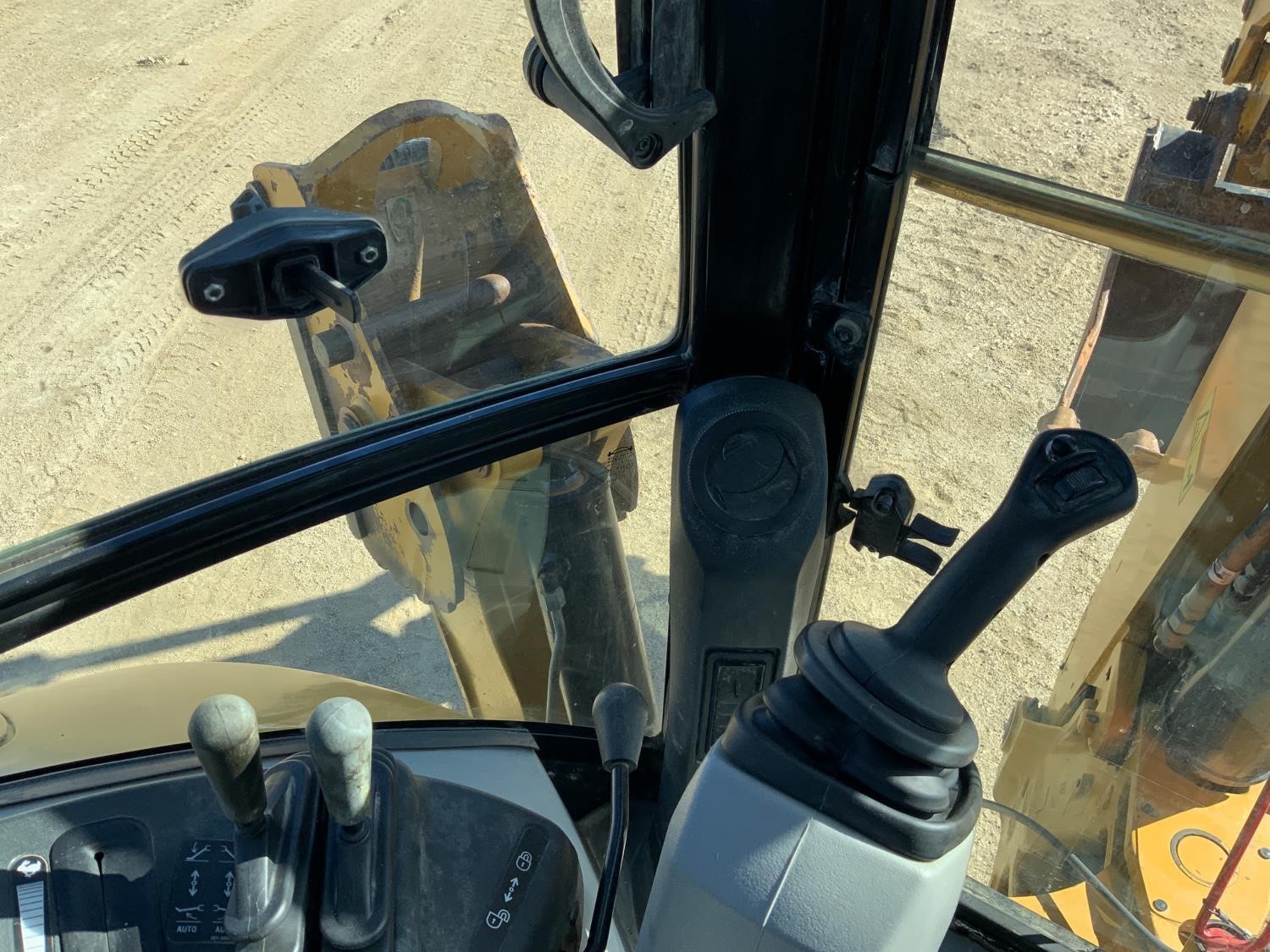 gallery 2011 Caterpillar 420E IT 4x4 Loader Backhoe