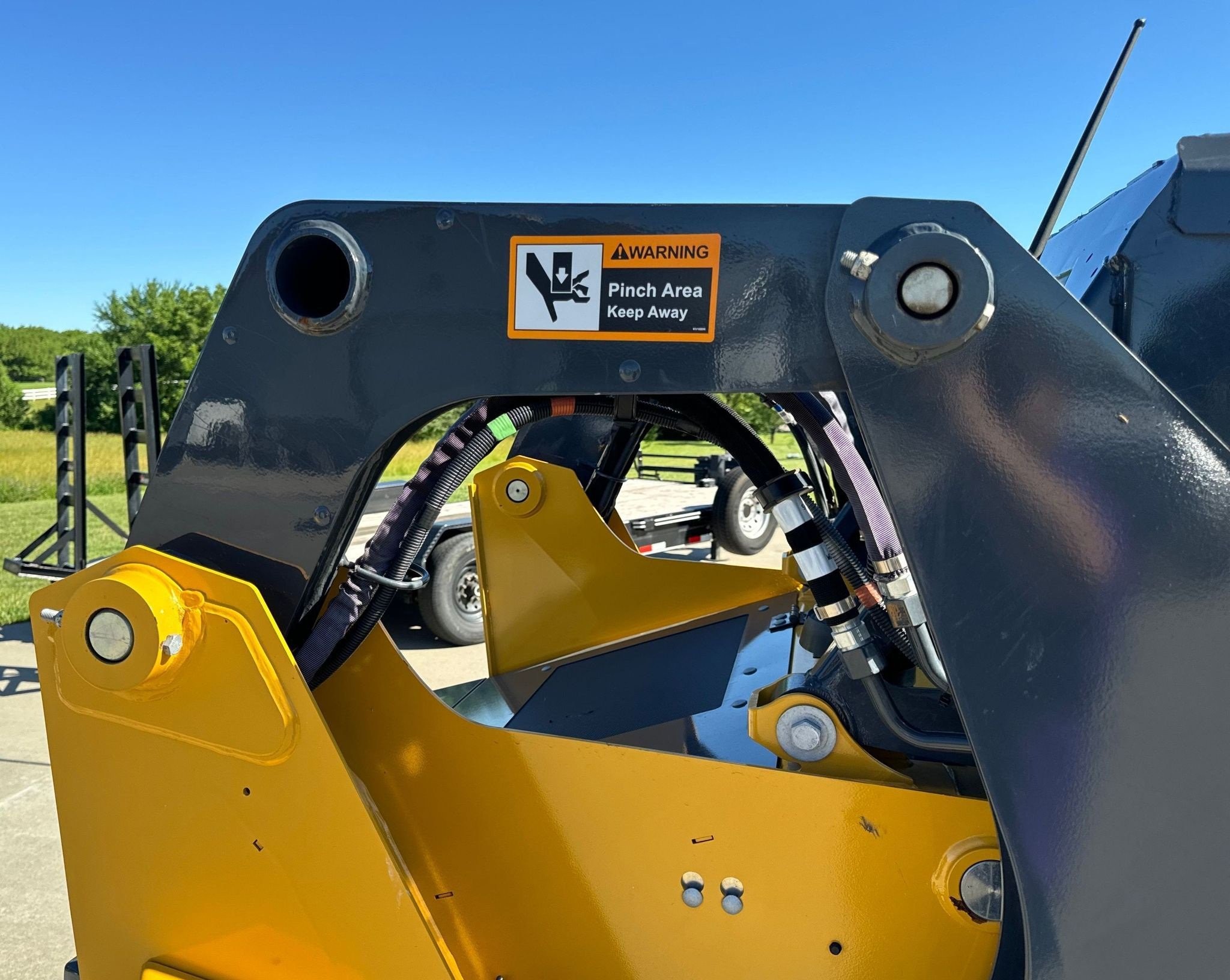 gallery 2023 John Deere 317G tracked skid steer loader