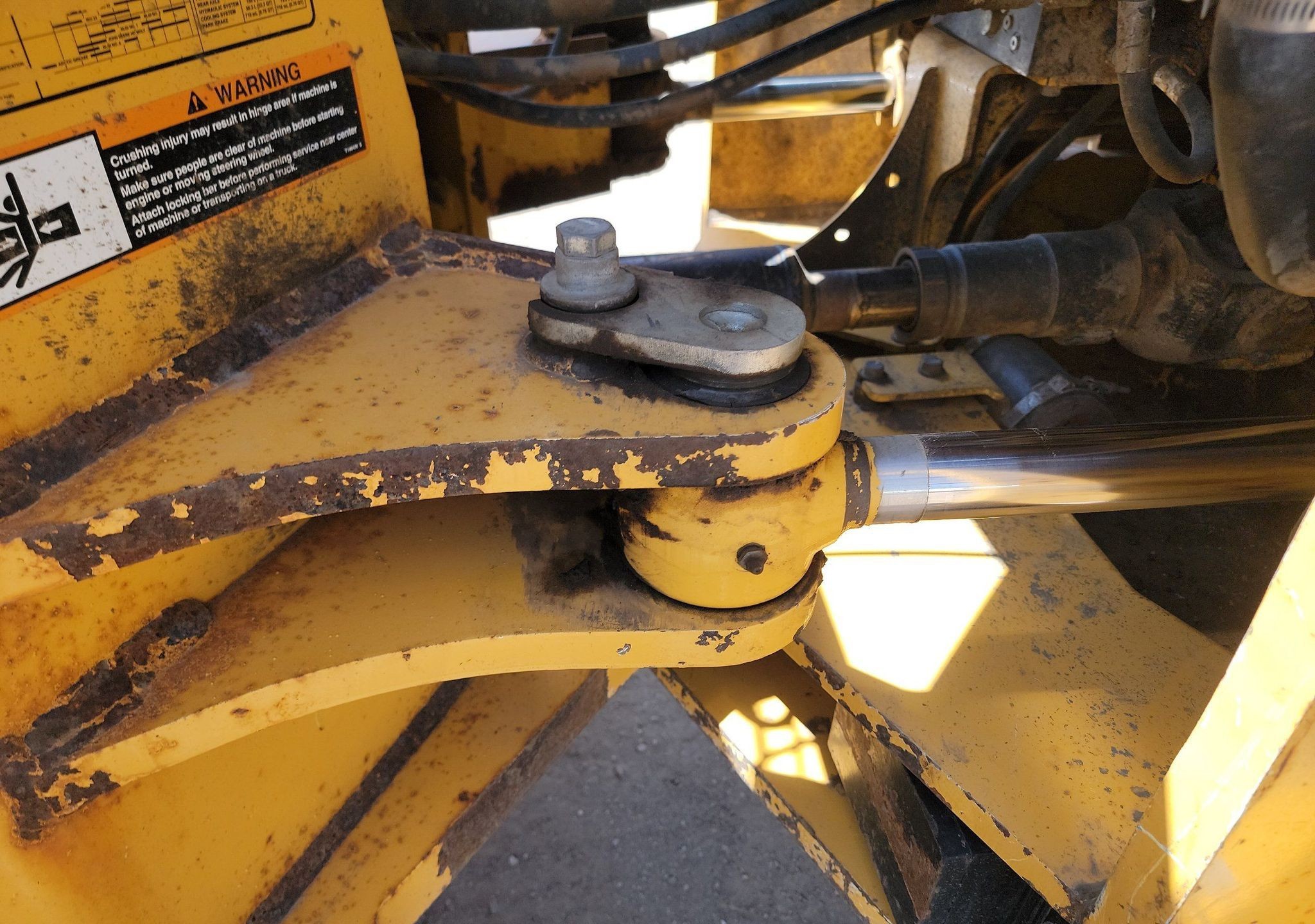 gallery 2012 John Deere 744K wheel loader