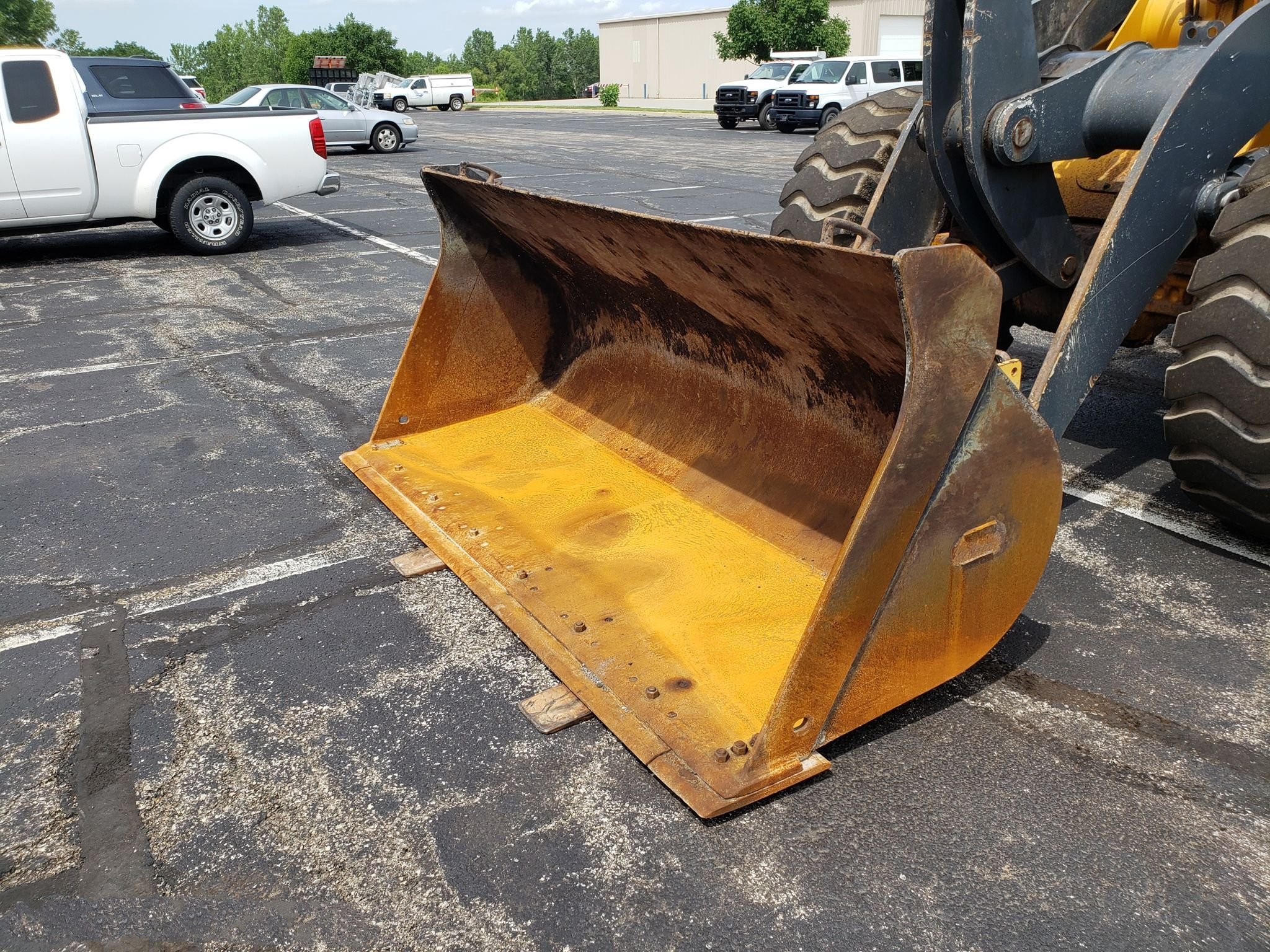 gallery 2004 John Deere 544J wheel loader