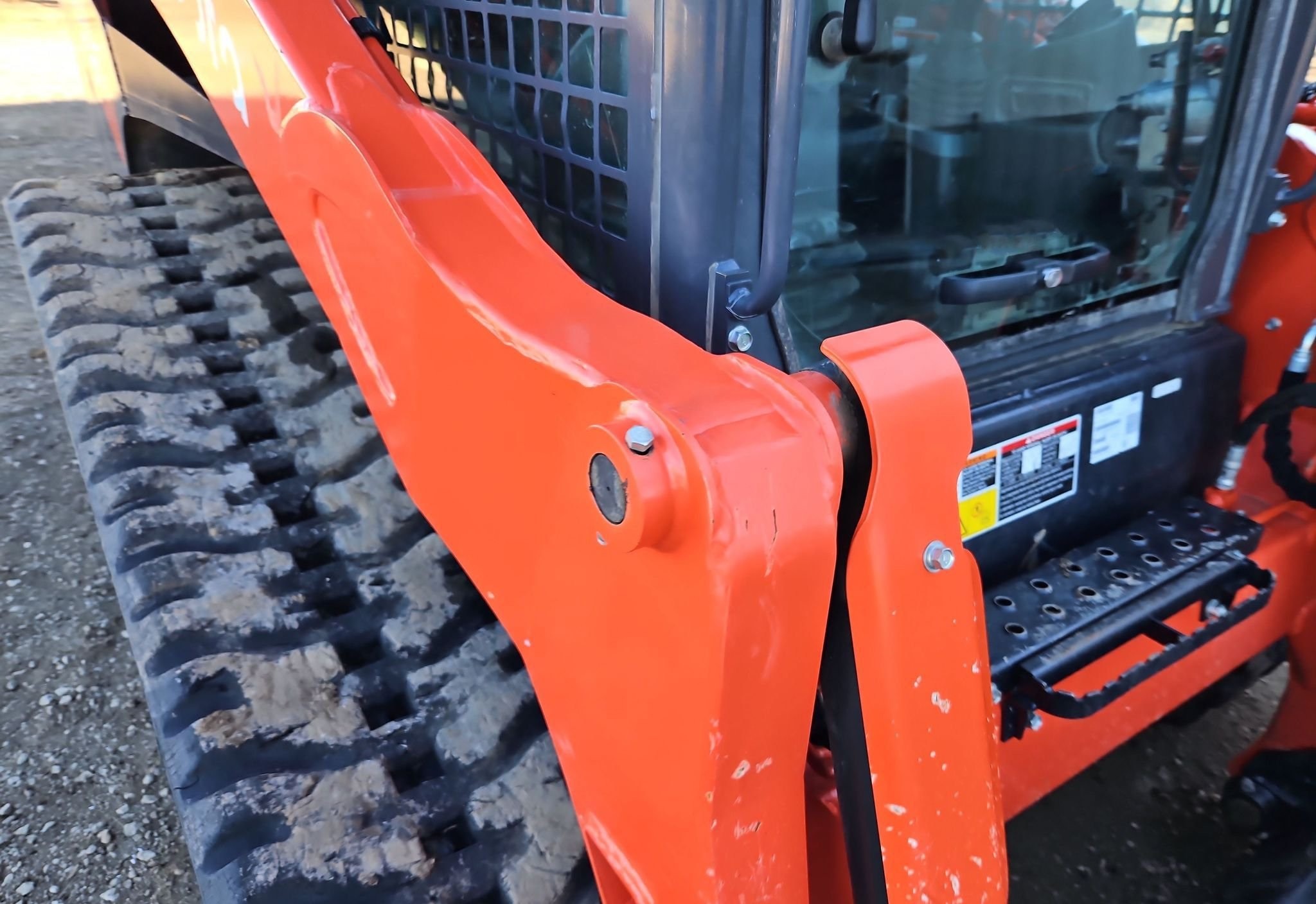 gallery 2022 Kubota SVL97-2 tracked skid steer loader