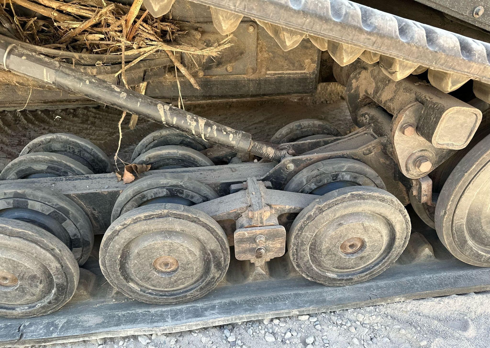 gallery 2015 Terex PT-110 tracked skid steer loader