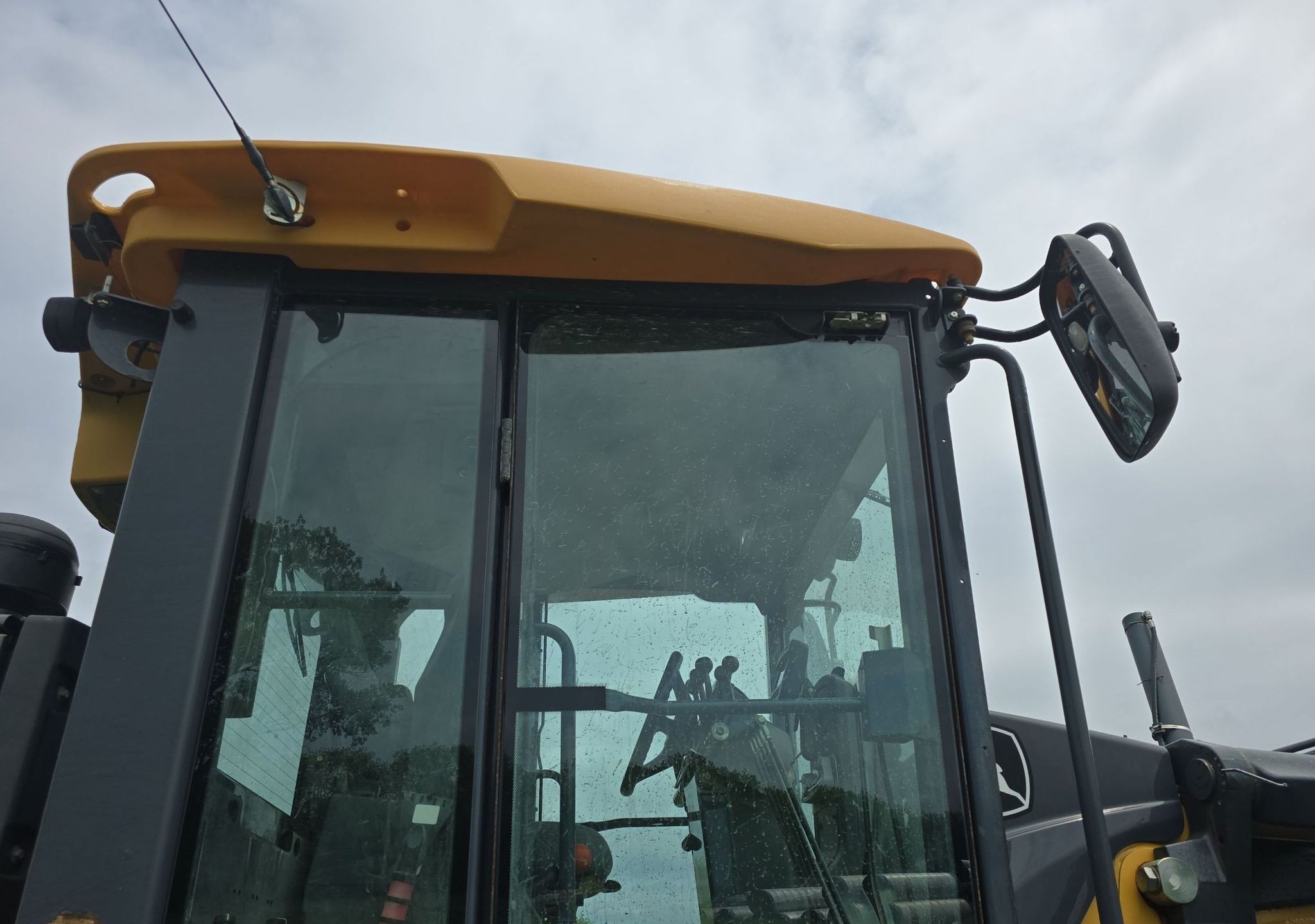 gallery 2013 John Deere 770G motor grader