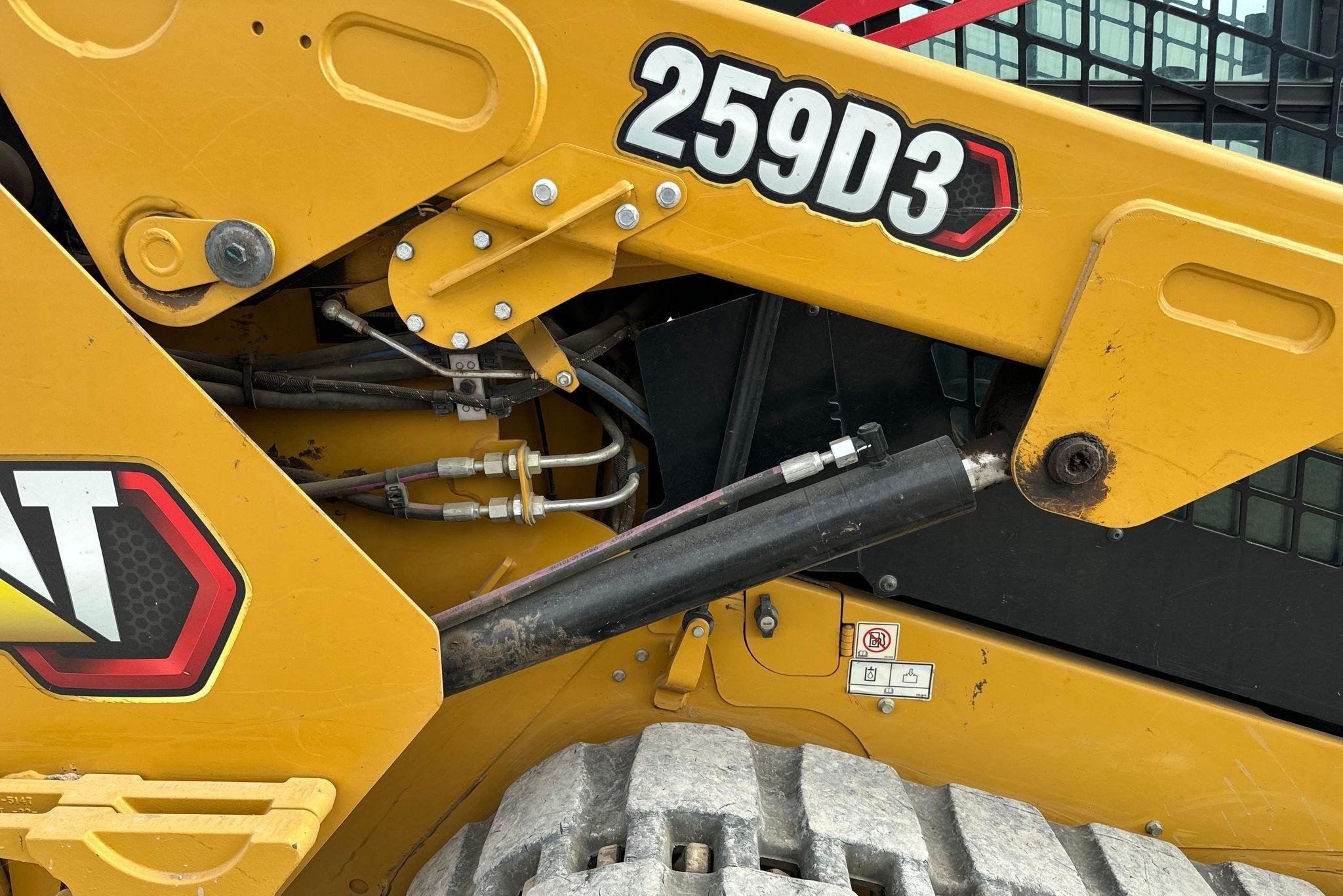gallery 2019 Caterpillar 259D3 tracked skid steer loader