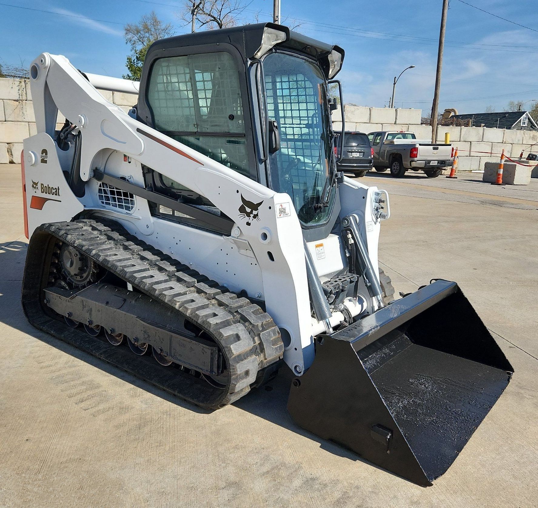 gallery 2018 Bobcat T770 tracked skid steer loader