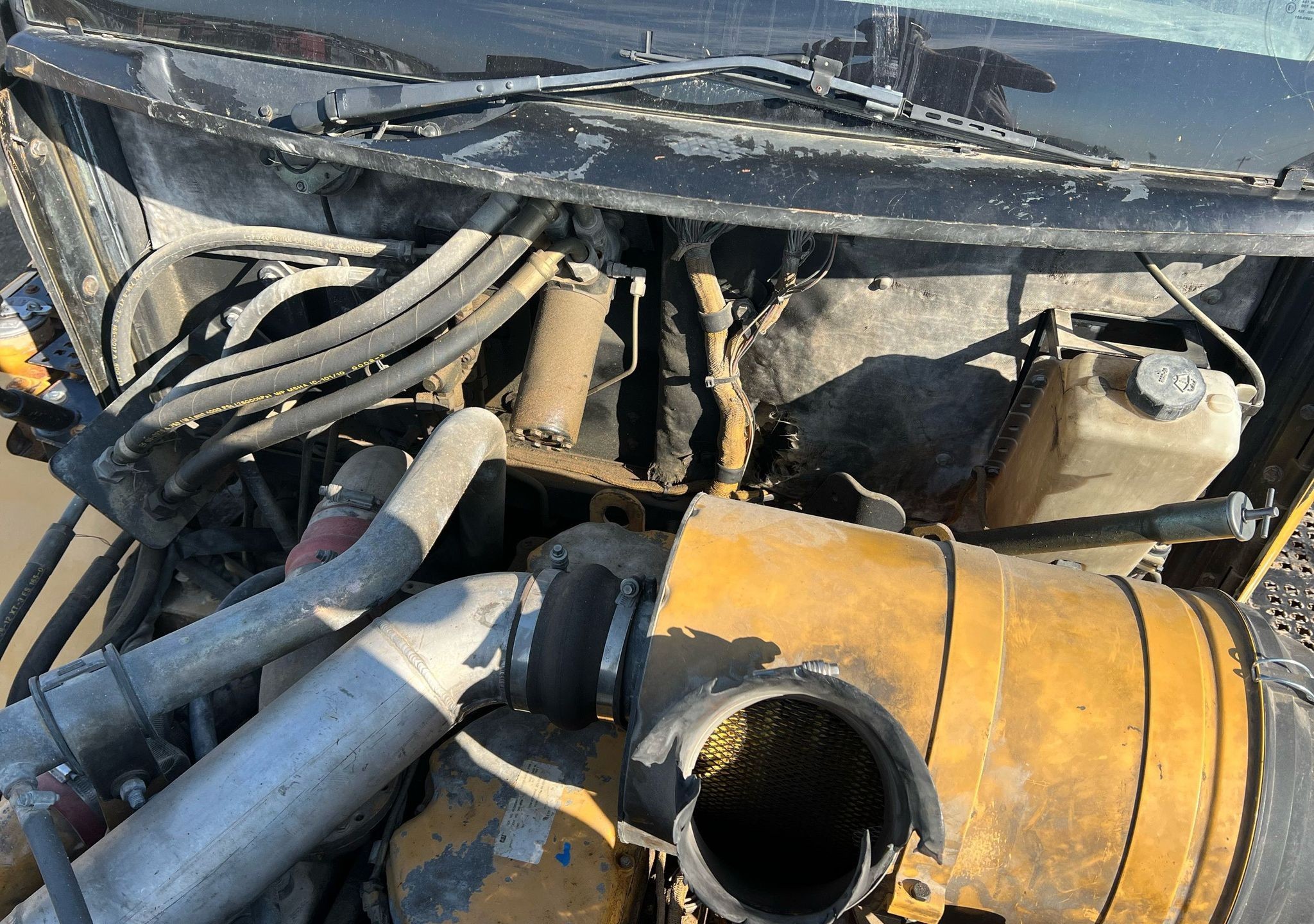gallery 2002 Caterpillar 730 haul truck