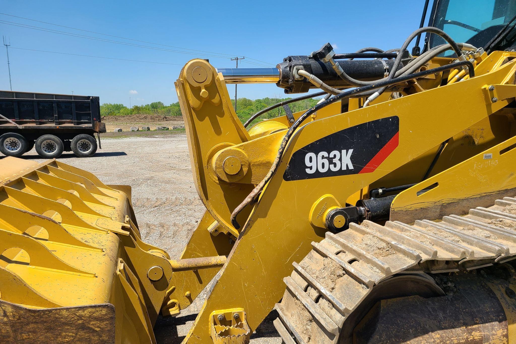 gallery 2018 Caterpillar 963K track loader