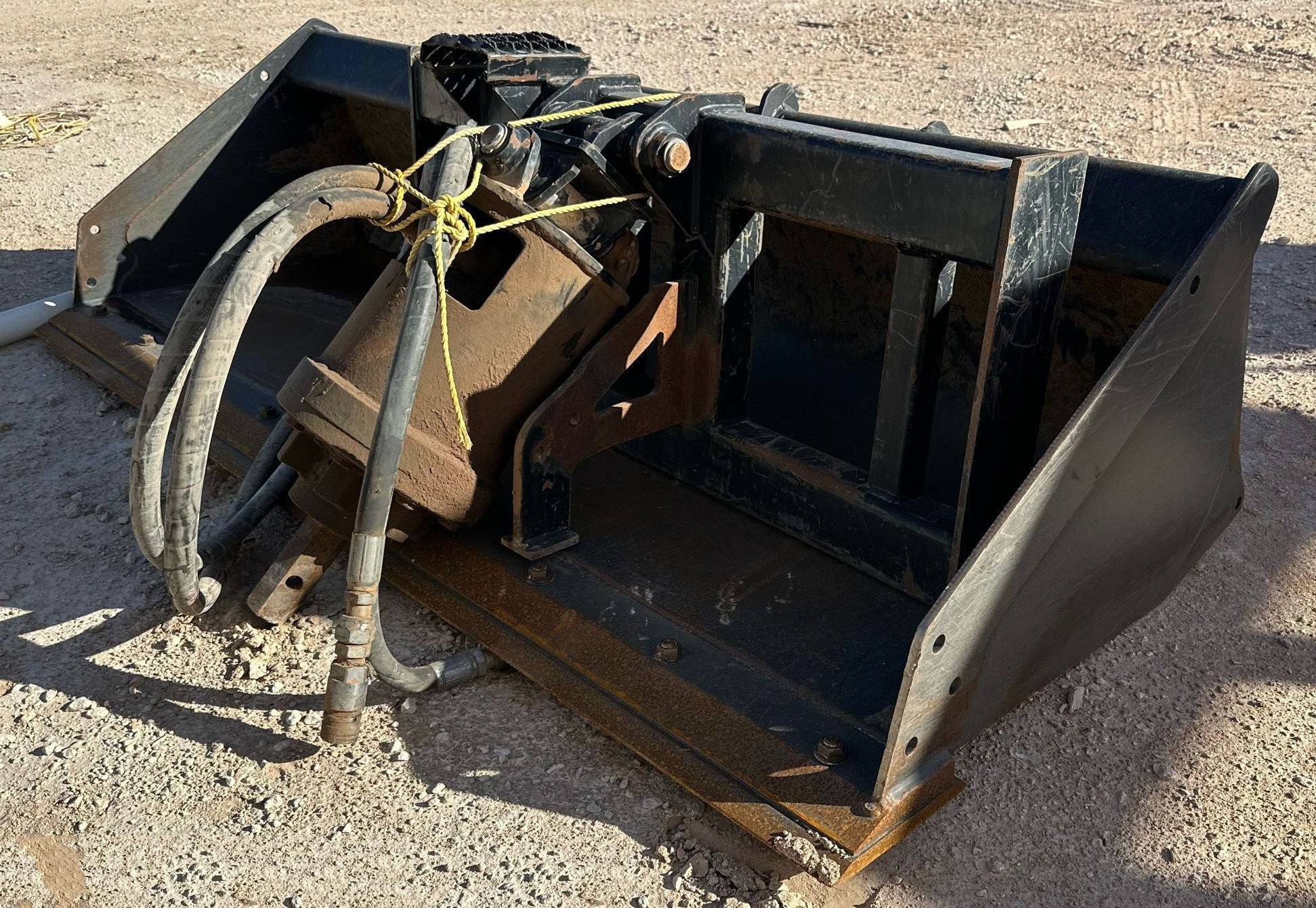 gallery 2022 JCB 3TS-8T tracked skid steer loader