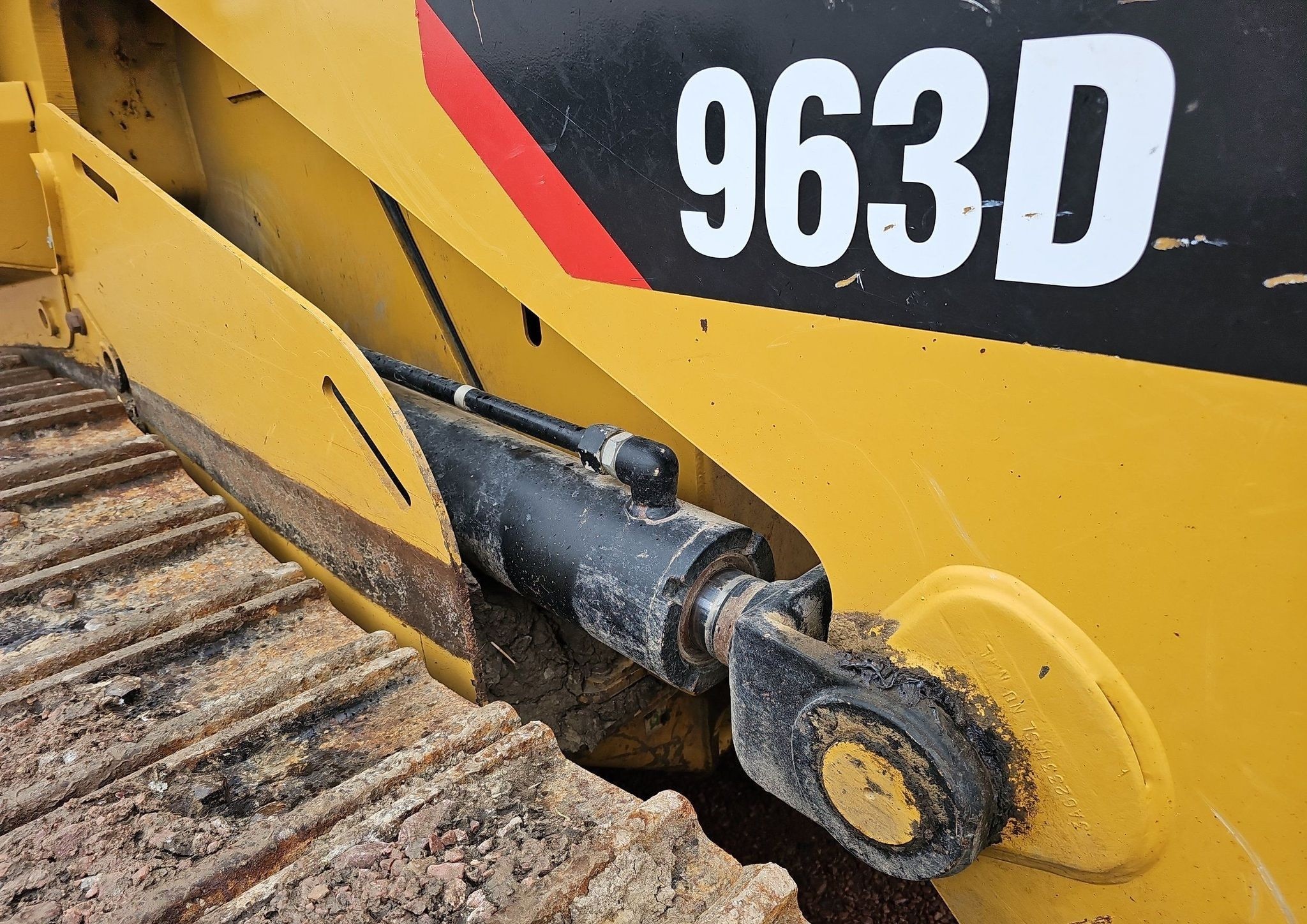 gallery 2015 Caterpillar 963D track loader