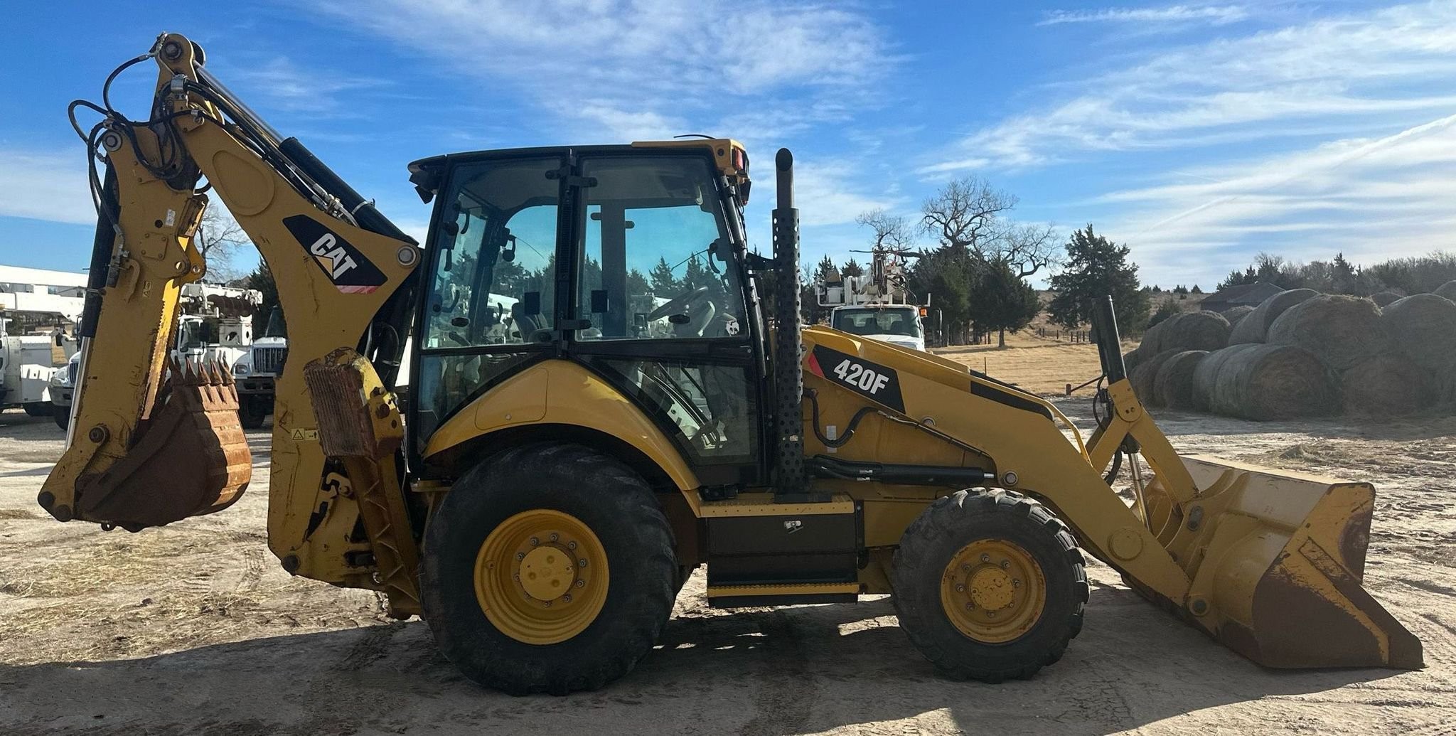 gallery 2015 Caterpillar 420F backhoe
