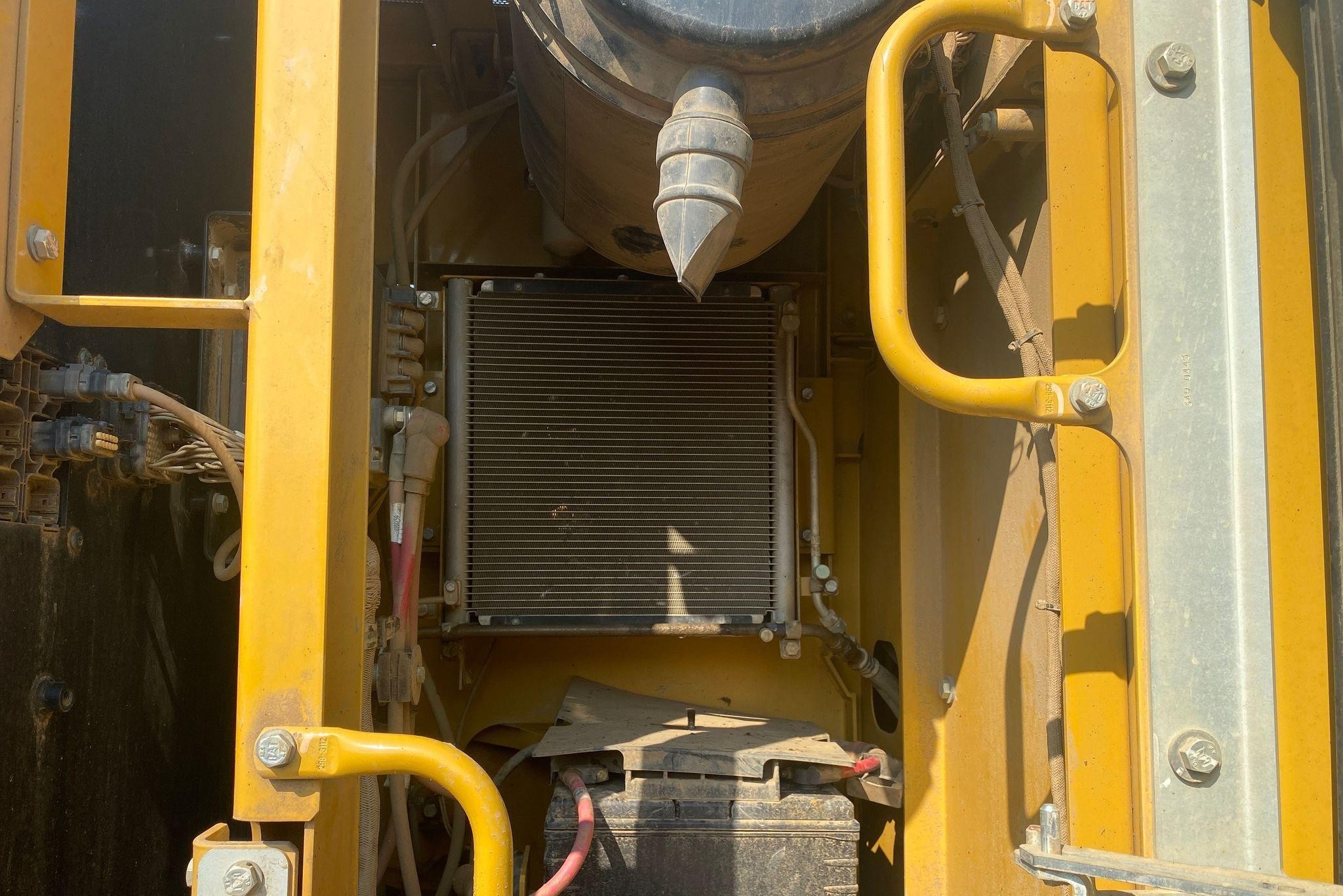gallery 2012 Caterpillar 329E L excavator