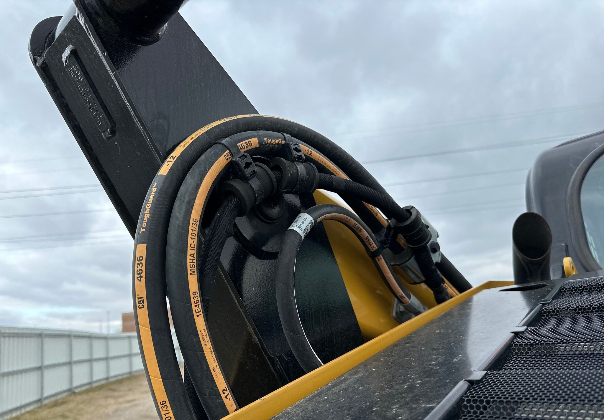 gallery 2022 Caterpillar 289D3 tracked skid steer loader