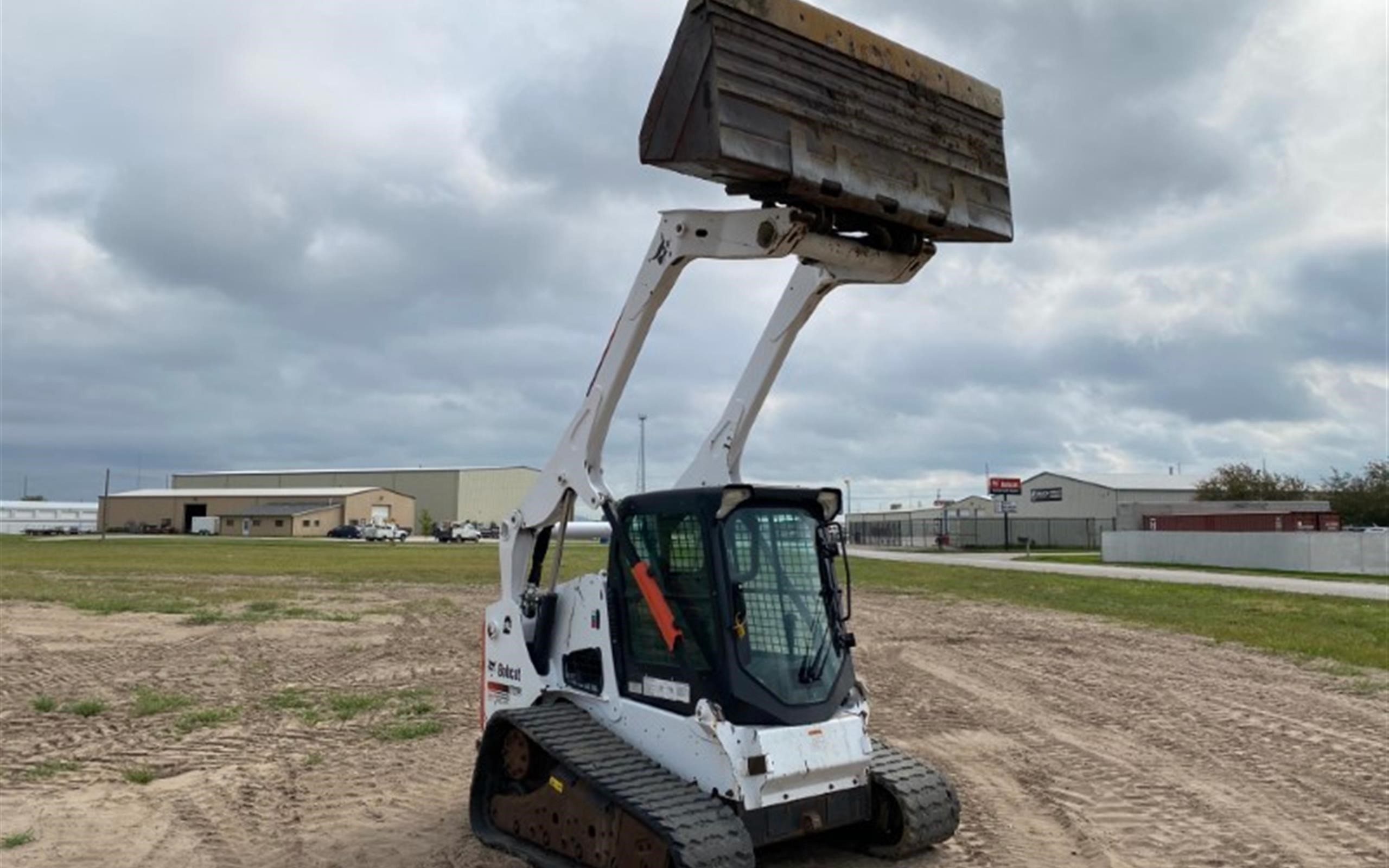 gallery 2015 Bobcat T770 Compact Track Loader