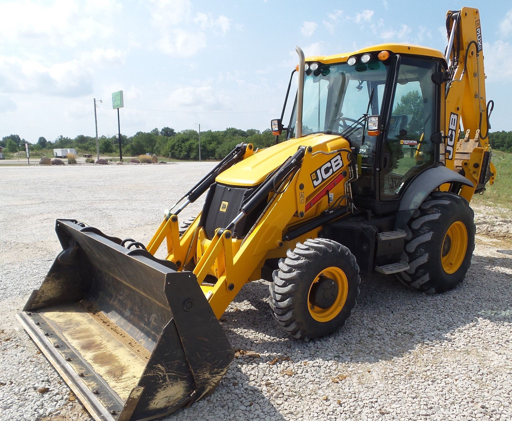 gallery 2016 JCB 3CX-15 backhoe