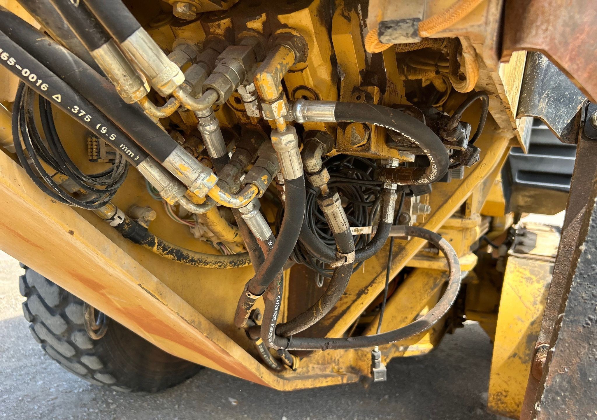 gallery 2006 Caterpillar 160H VHP Plus motor grader