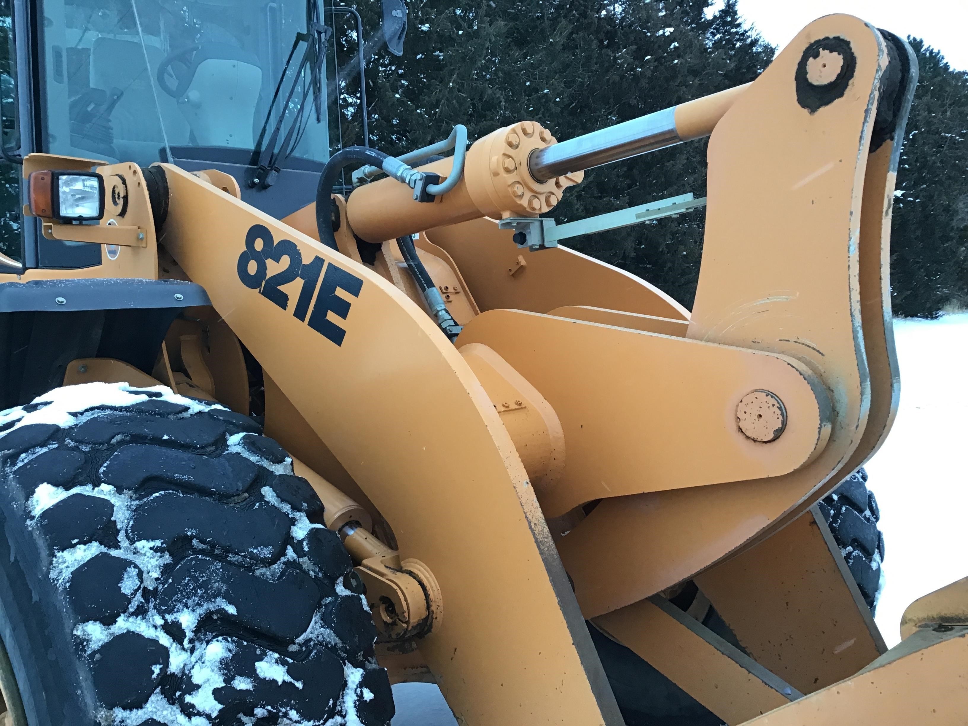 gallery 2010 Case 821E Wheel Loader
