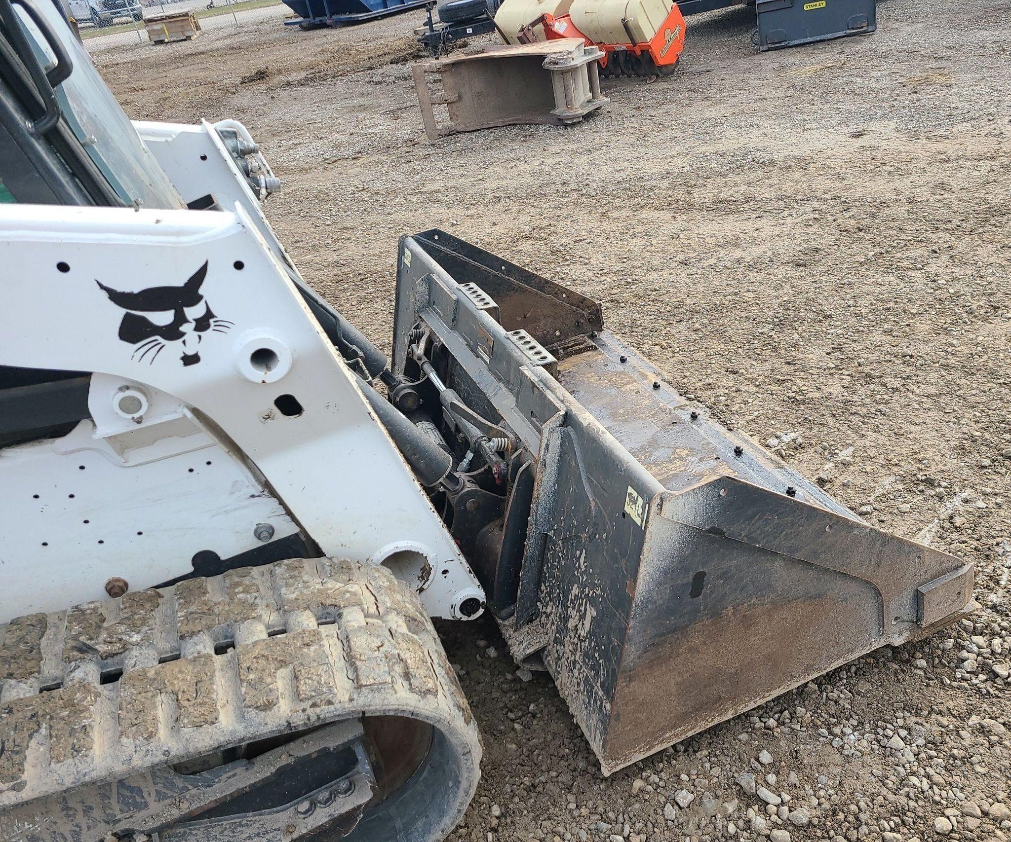 gallery 2019 Bobcat T770 tracked skid steer loader