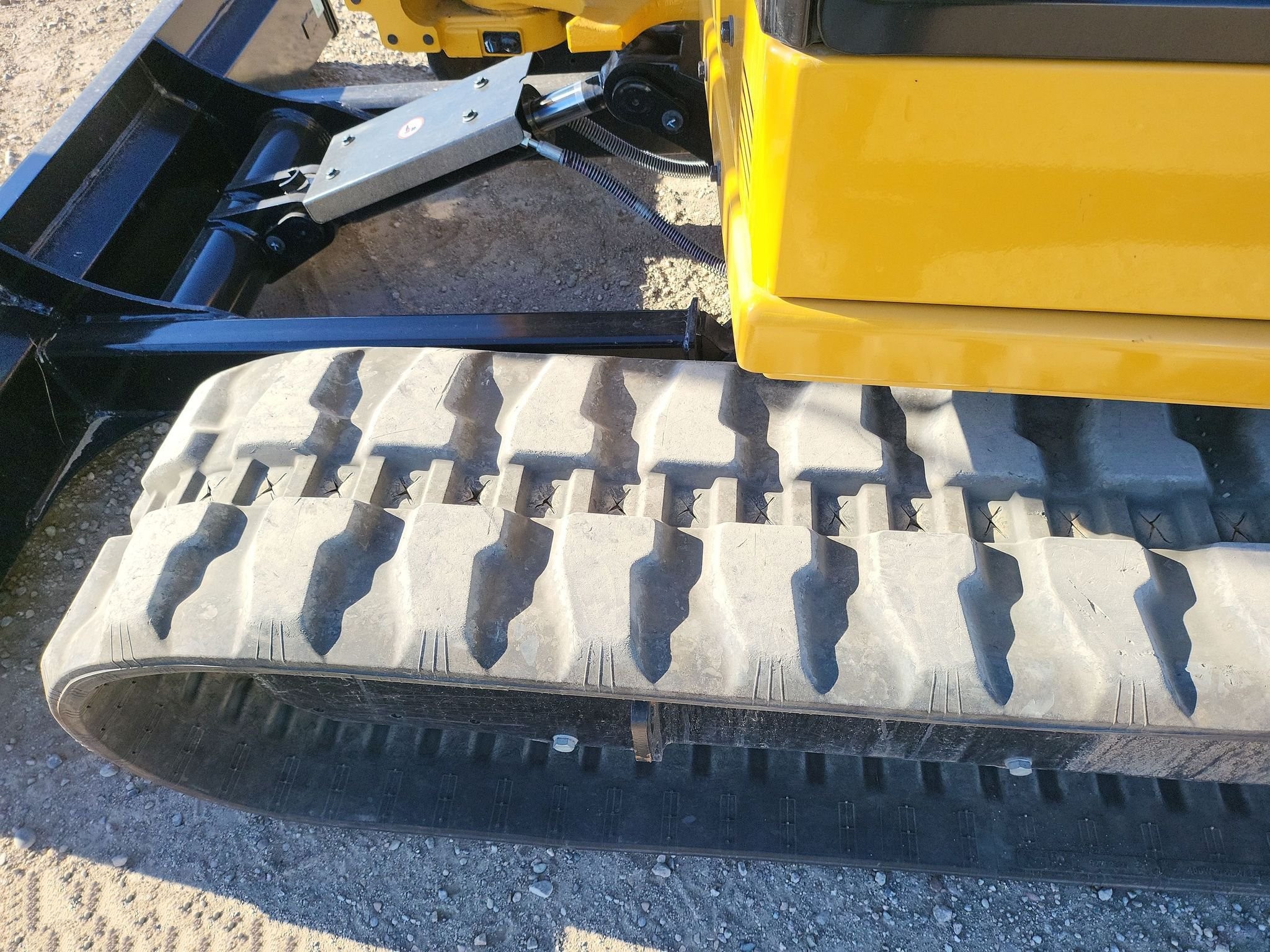 gallery 2023 Caterpillar 305CR mini excavator