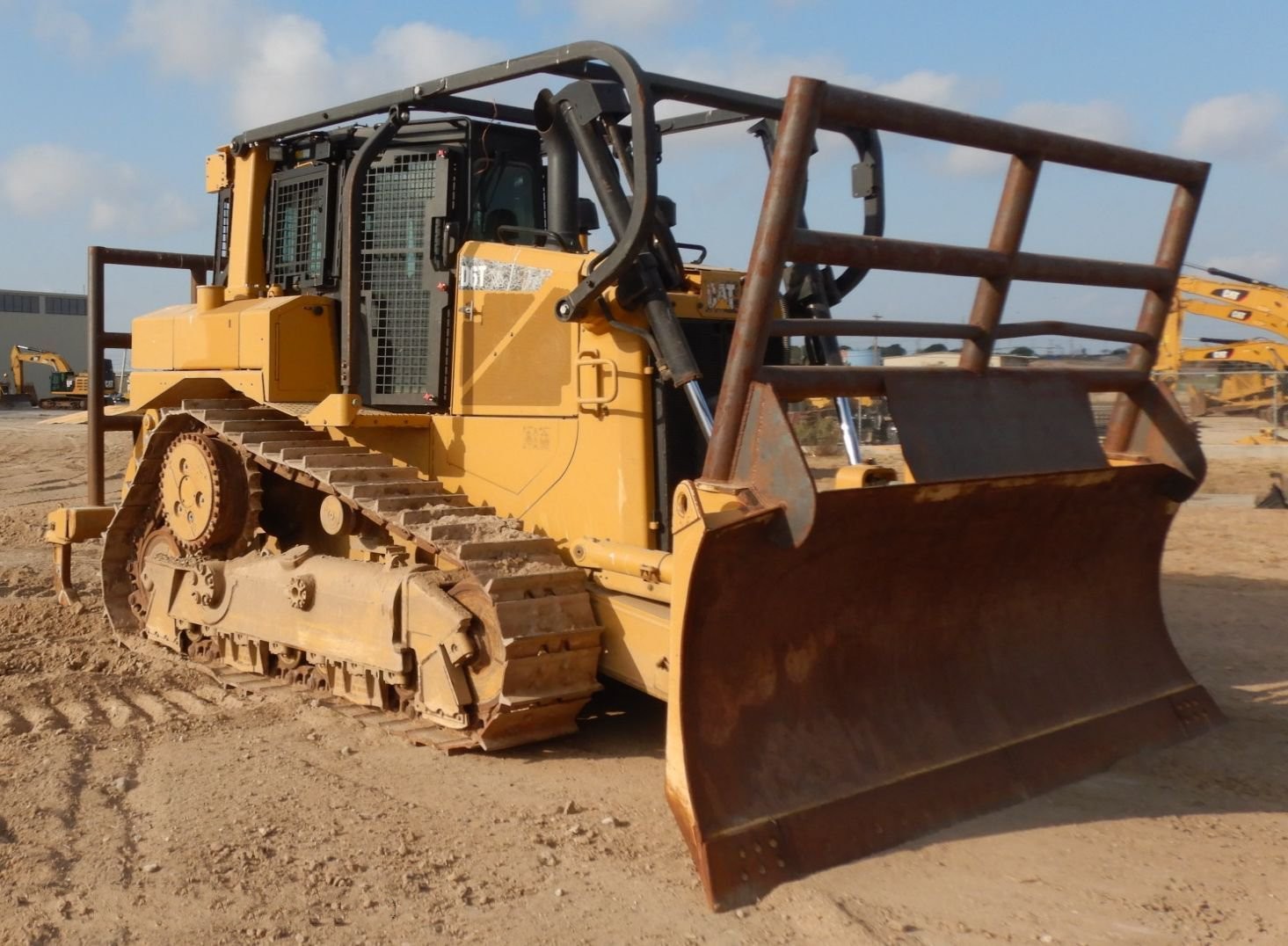 gallery 2016 Caterpillar D6T XL dozer
